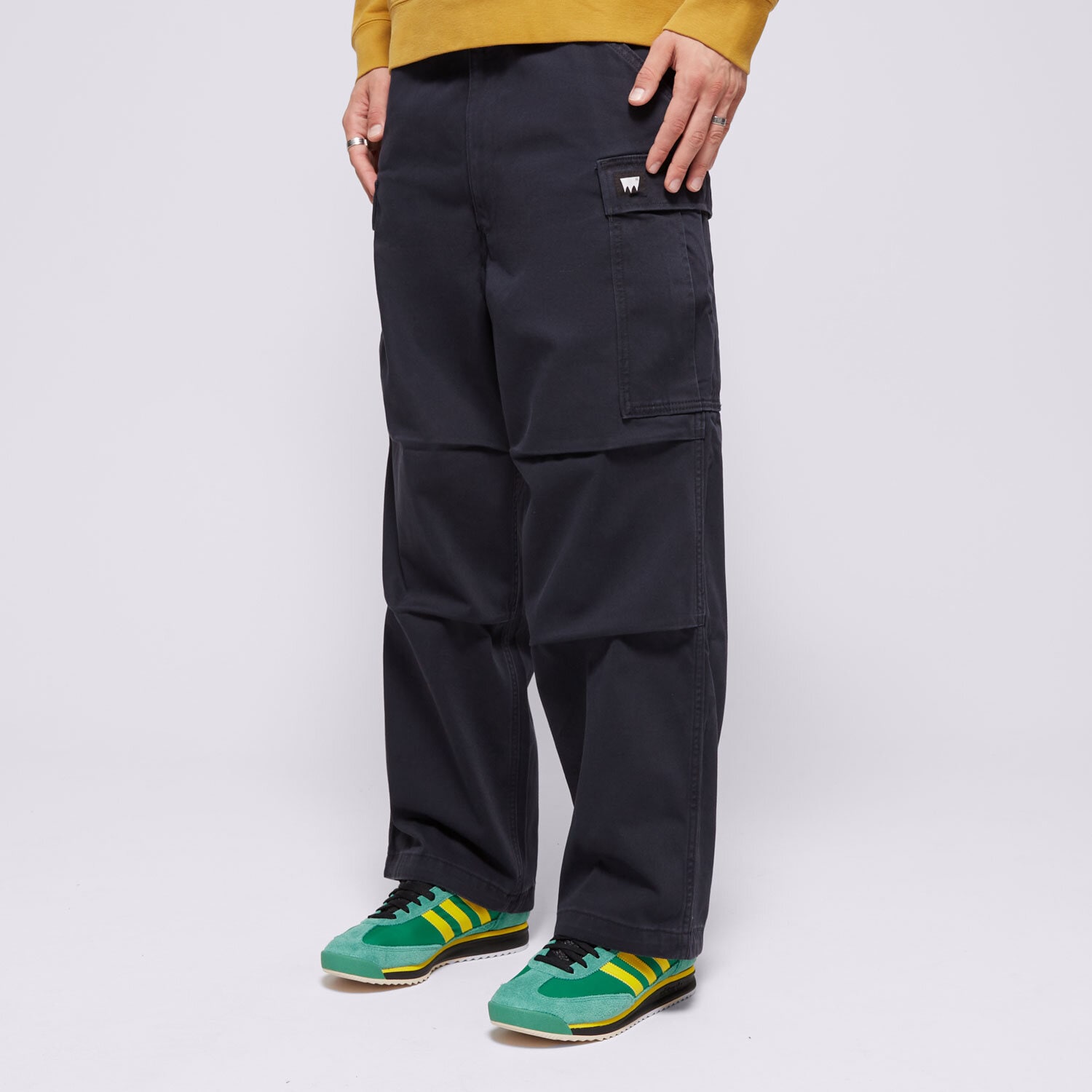 Spodnie sportowe męskie LEVI'S SPODNIE SKATE LOOSE CARGO BLACKS A9132-0002 CZARNY