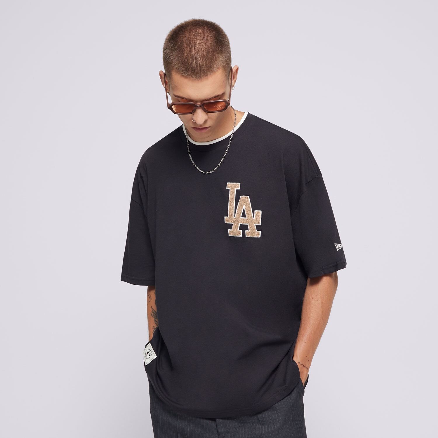 Koszulka, t-shirt sportowy męski NEW ERA T-SHIRT WS LA DODGERS LOS ANGELES DODGERS NVYTTA 60564869 GRANATOWY