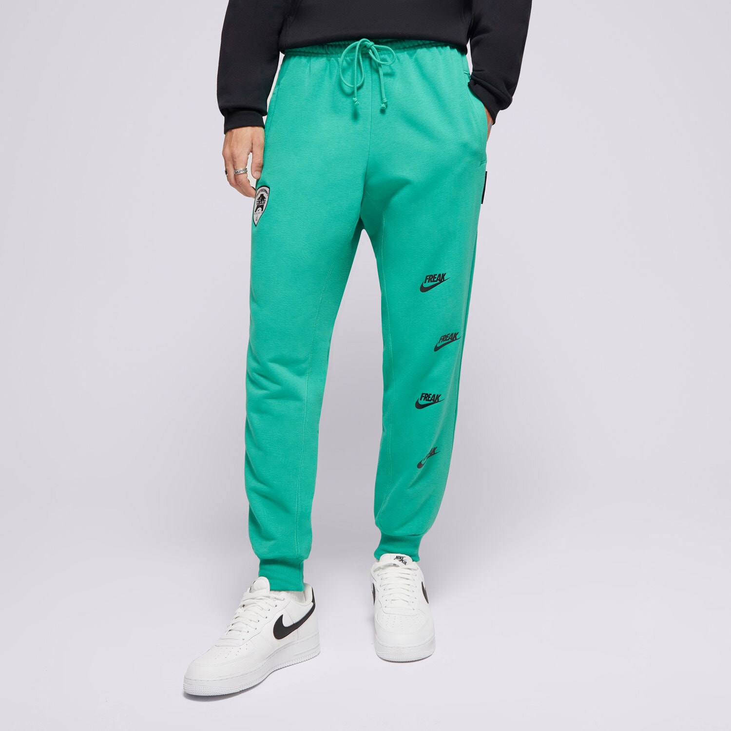 Spodnie sportowe męskie NIKE SPODNIE GA M NK DF STD ISS JGGR NBA FZ0930-324 CZARNY