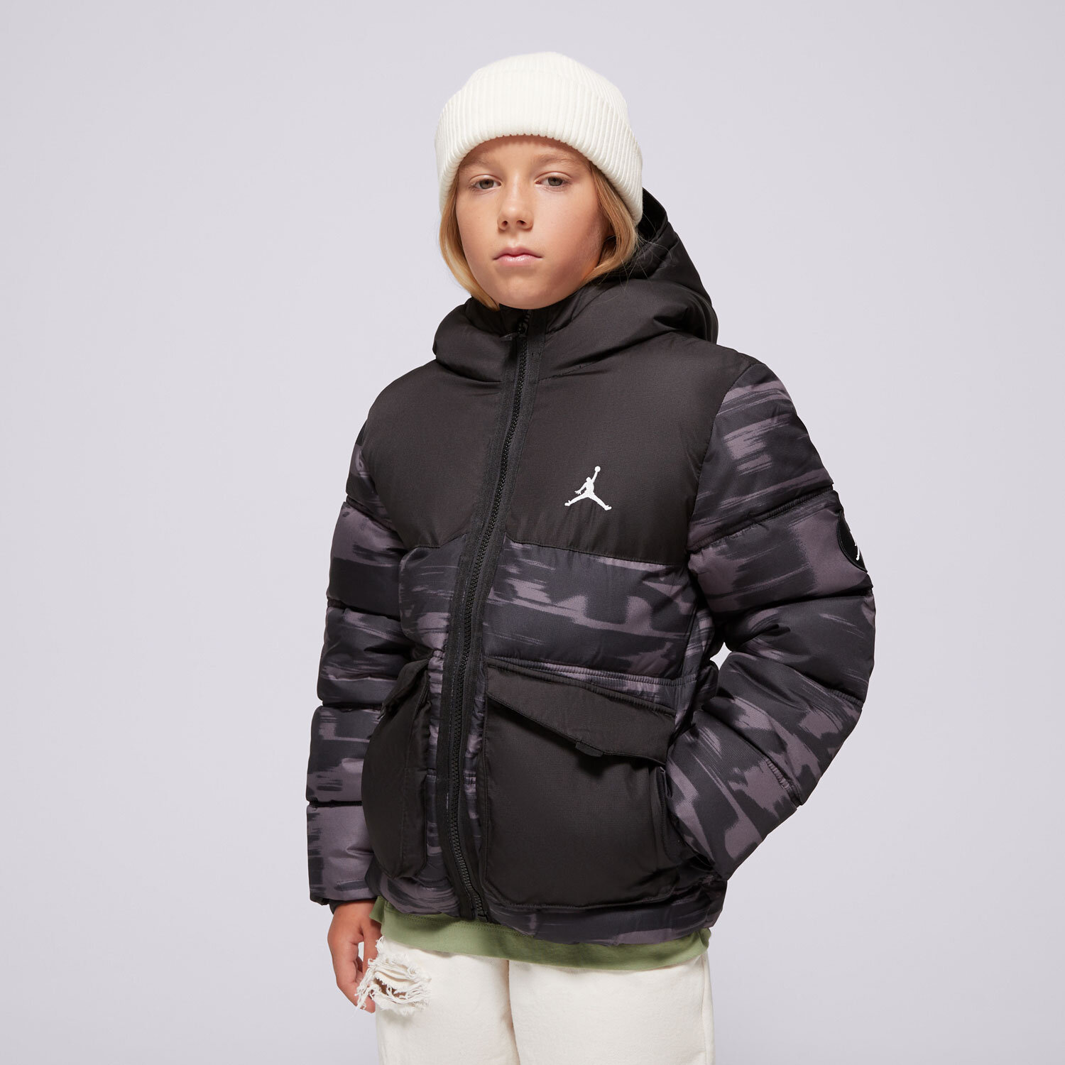 Dziecięca kurtka przejściowa (wiosenna/jesienna) JORDAN KURTKA ZIMOWA JDB FAUX DOWN ACKET BOY 95D133-GAE CZARNY