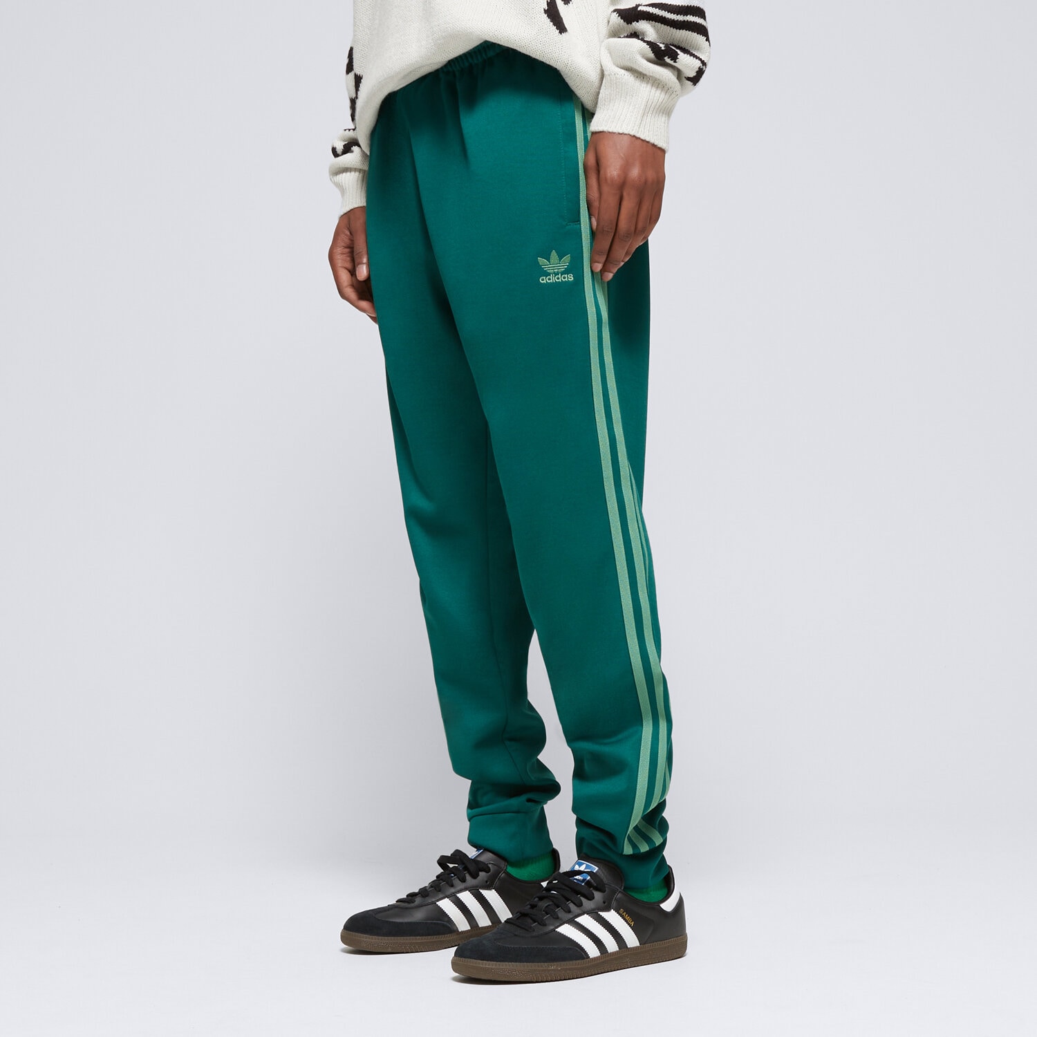 Spodnie sportowe męskie ADIDAS SPODNIE SST TP IY8729 ZIELONY