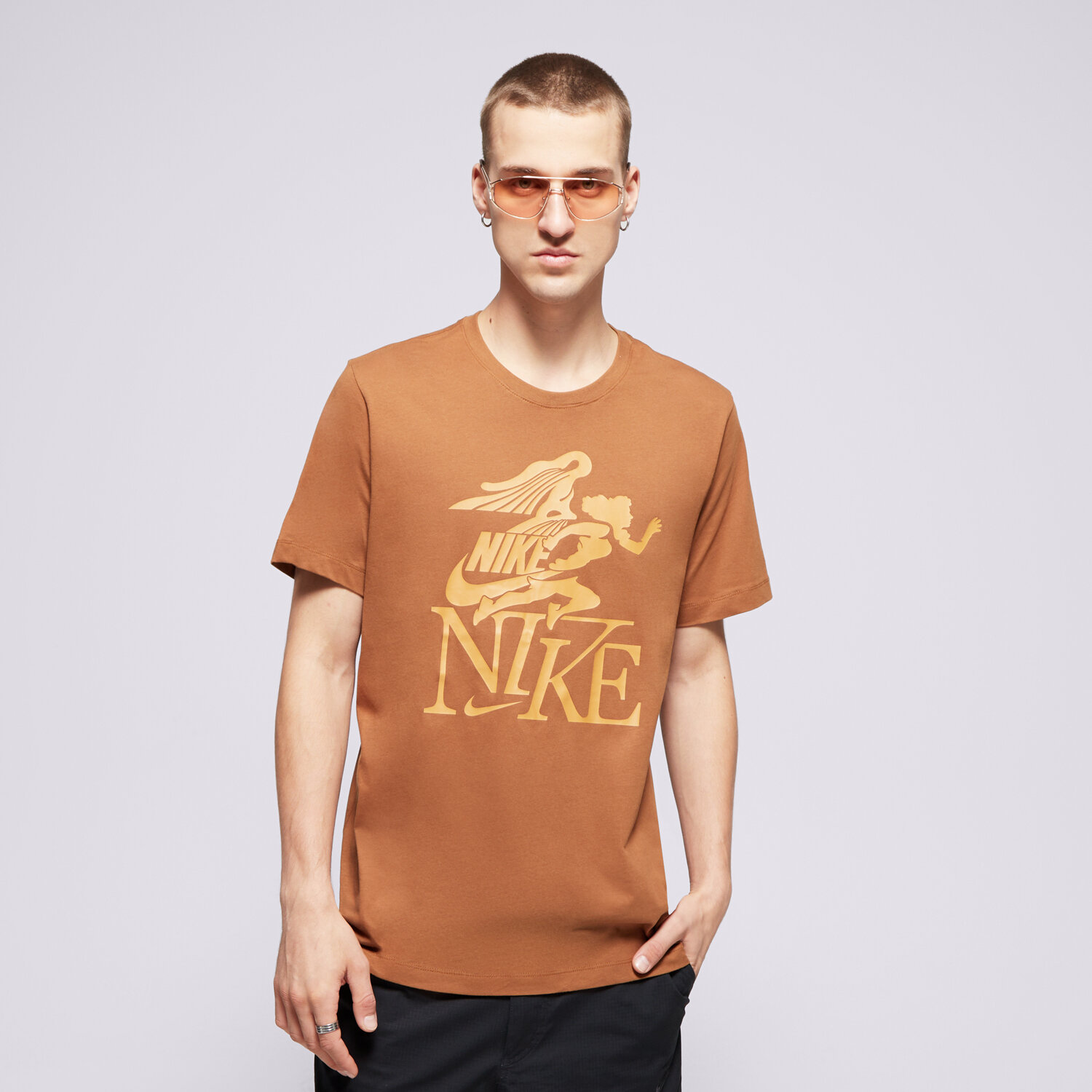 Koszulka, t-shirt sportowy męski NIKE T-SHIRT M NSW TEE CLUB SSNL LBR FZ7985-281 BRĄZOWY