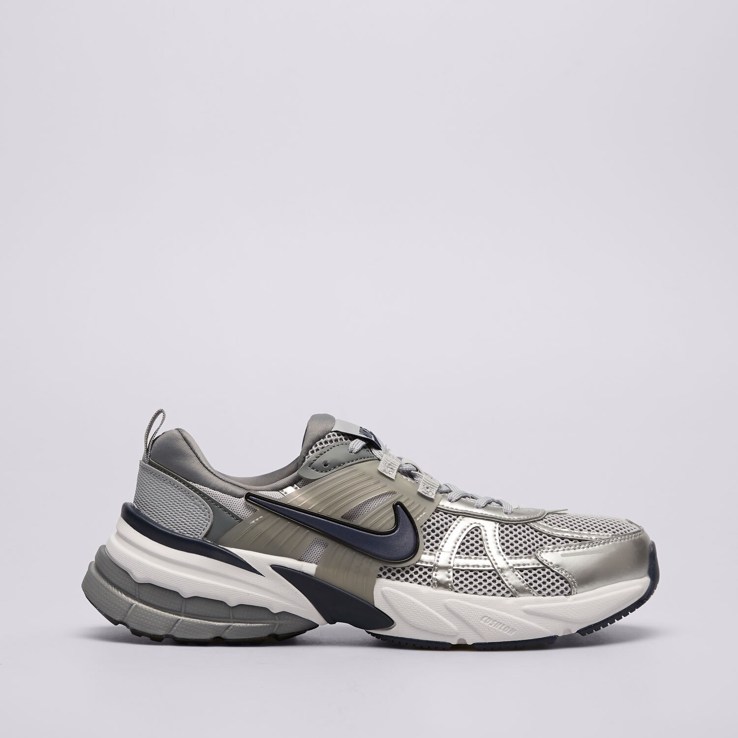 Buty sneakersy męskie NIKE V2K RUN HJ4497-002 SREBRNY