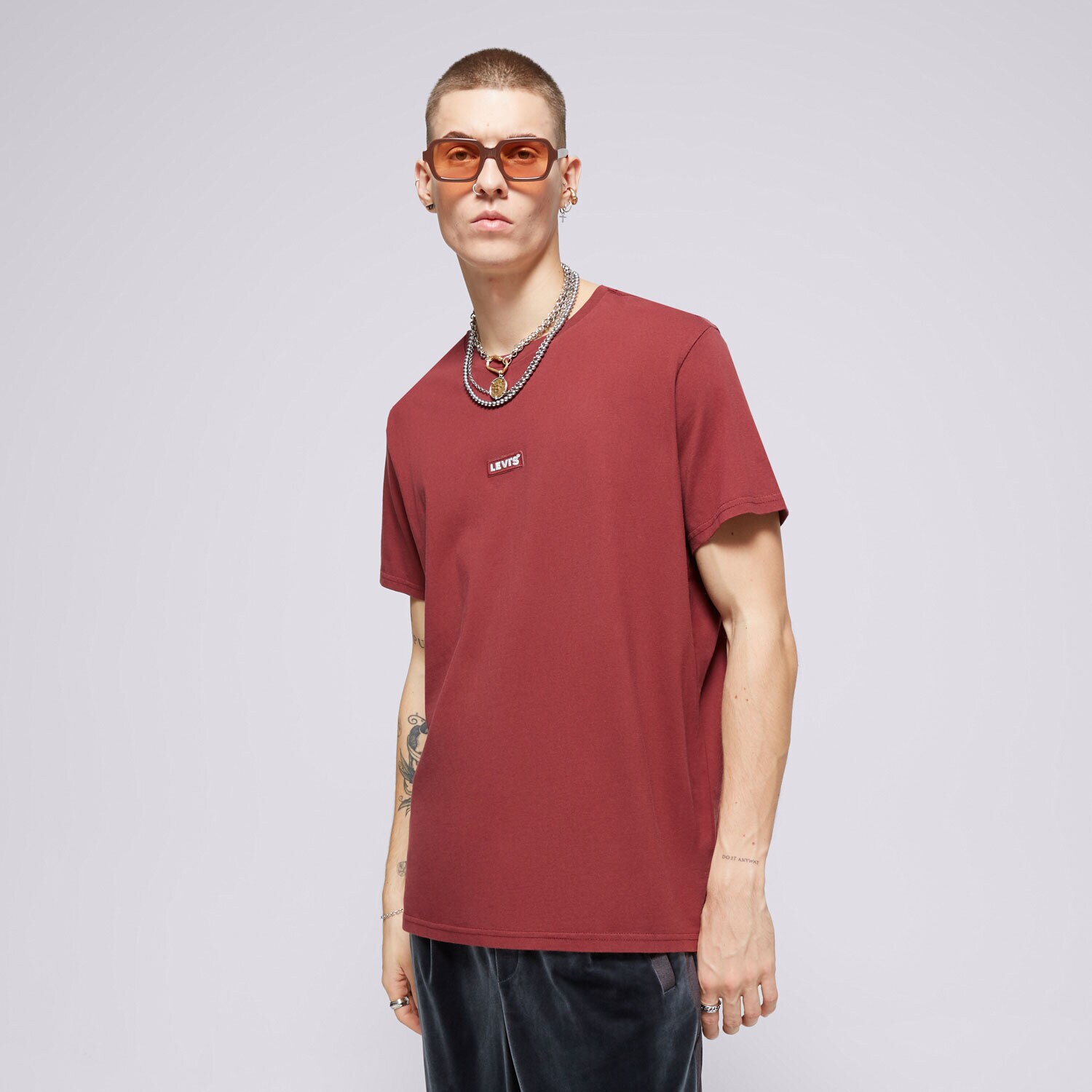 Koszulka, t-shirt sportowy męski LEVI'S T-SHIRT SS RELAXED BABY TAB T NEUTRALS 79554-0098 BORDOWY