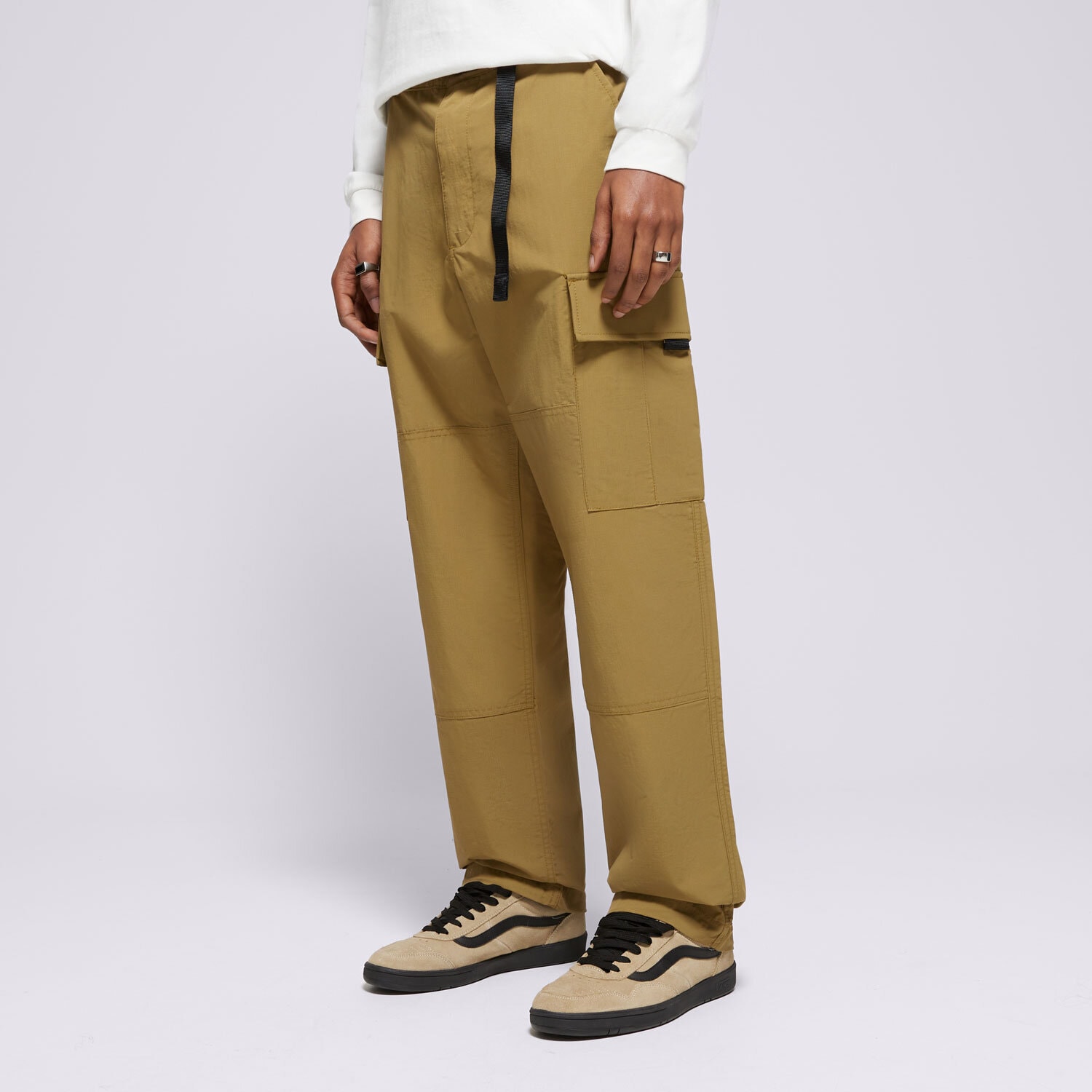 Spodnie sportowe męskie VANS SPODNIE MTE SERVICE CARGO LOOSE TAPERED PANT VN000HAMCUQ1 BEŻOWY