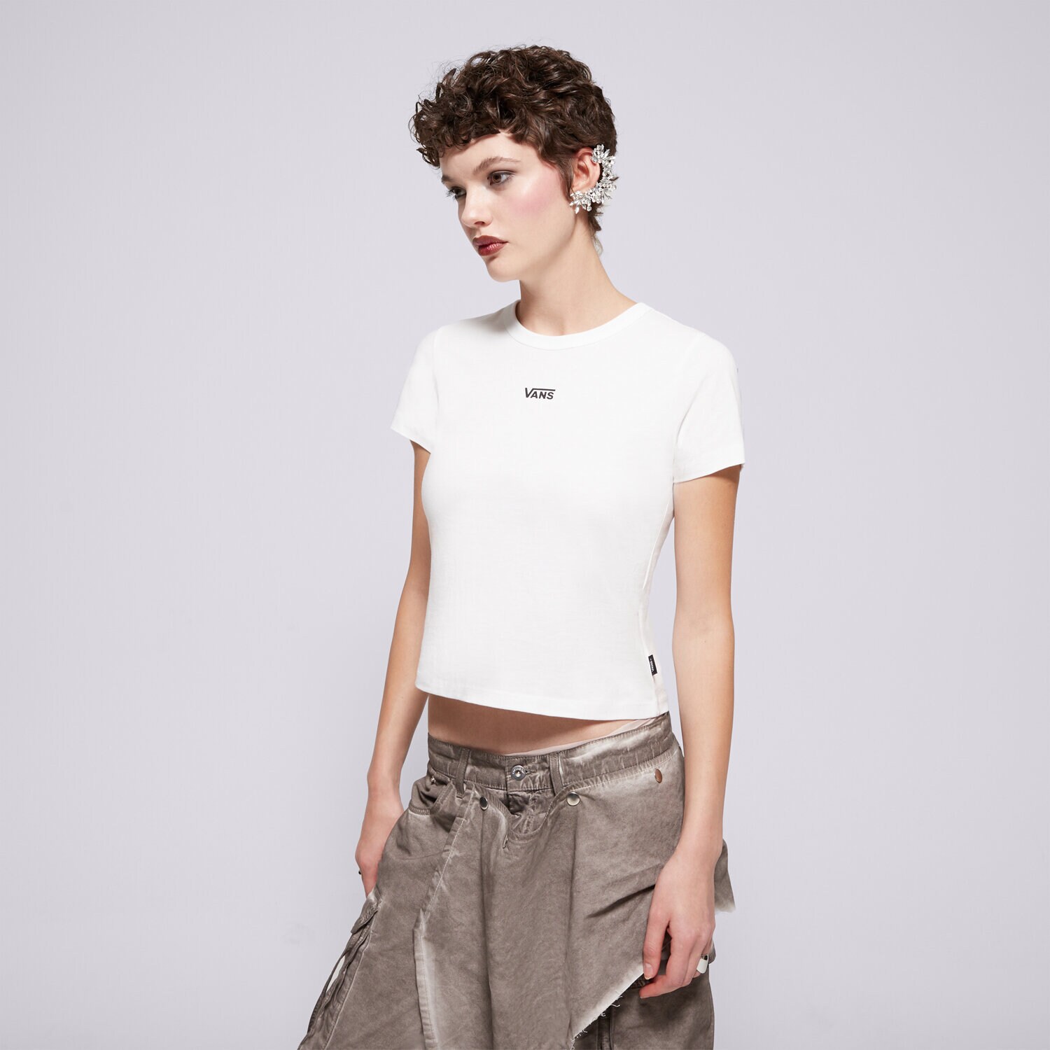 Koszulka, t-shirt damski VANS T-SHIRT BASIC MINI SS VN000JDQWHT BIAŁY