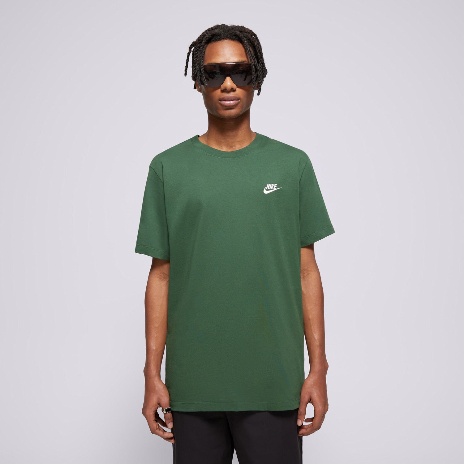 Koszulka, t-shirt sportowy męski NIKE T-SHIRT SS NIKE SPORTSWEAR CLUB AR4997-323 ZIELONY