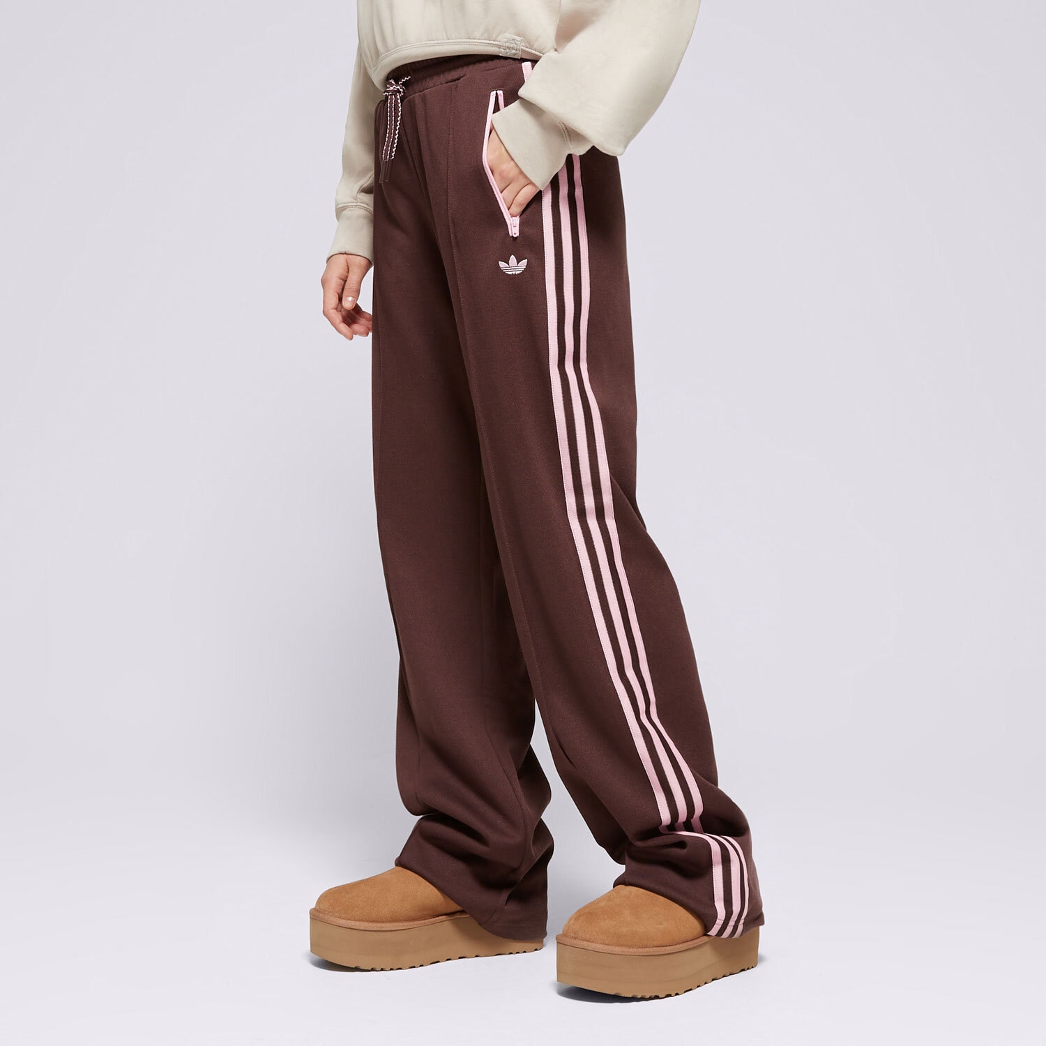 Spodnie sportowe damskie ADIDAS SPODNIE MONTREAL TP JL9631 BRĄZOWY