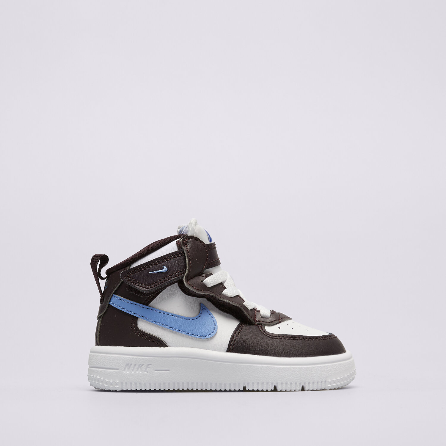 Buty sneakersy dla dzieci NIKE FORCE 1 MID EASYON FJ1918-600 BIAŁY