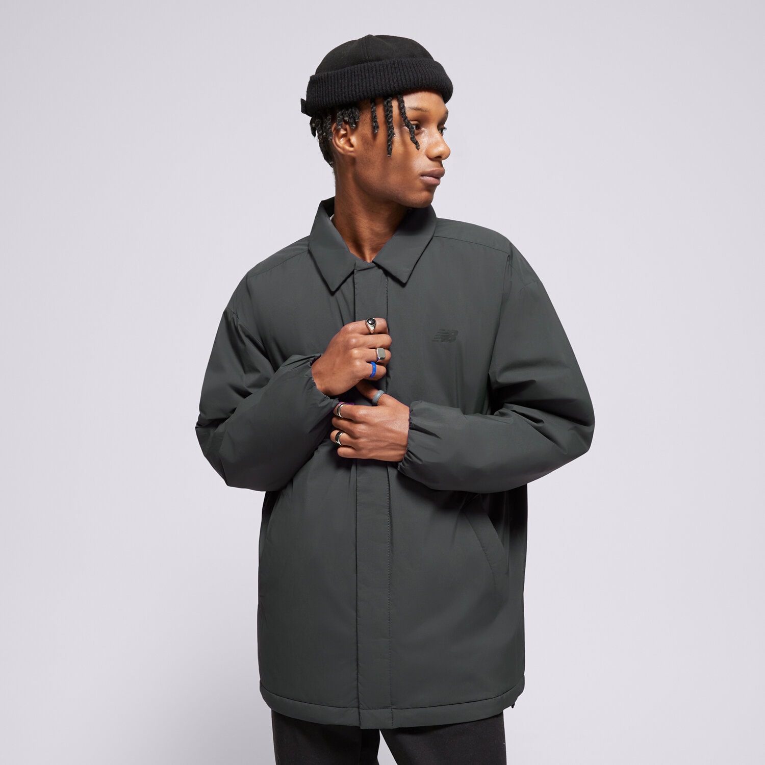Kurtka zimowa męska NEW BALANCE KURTKA COACHES JACKET MJ43504ACK SZARY