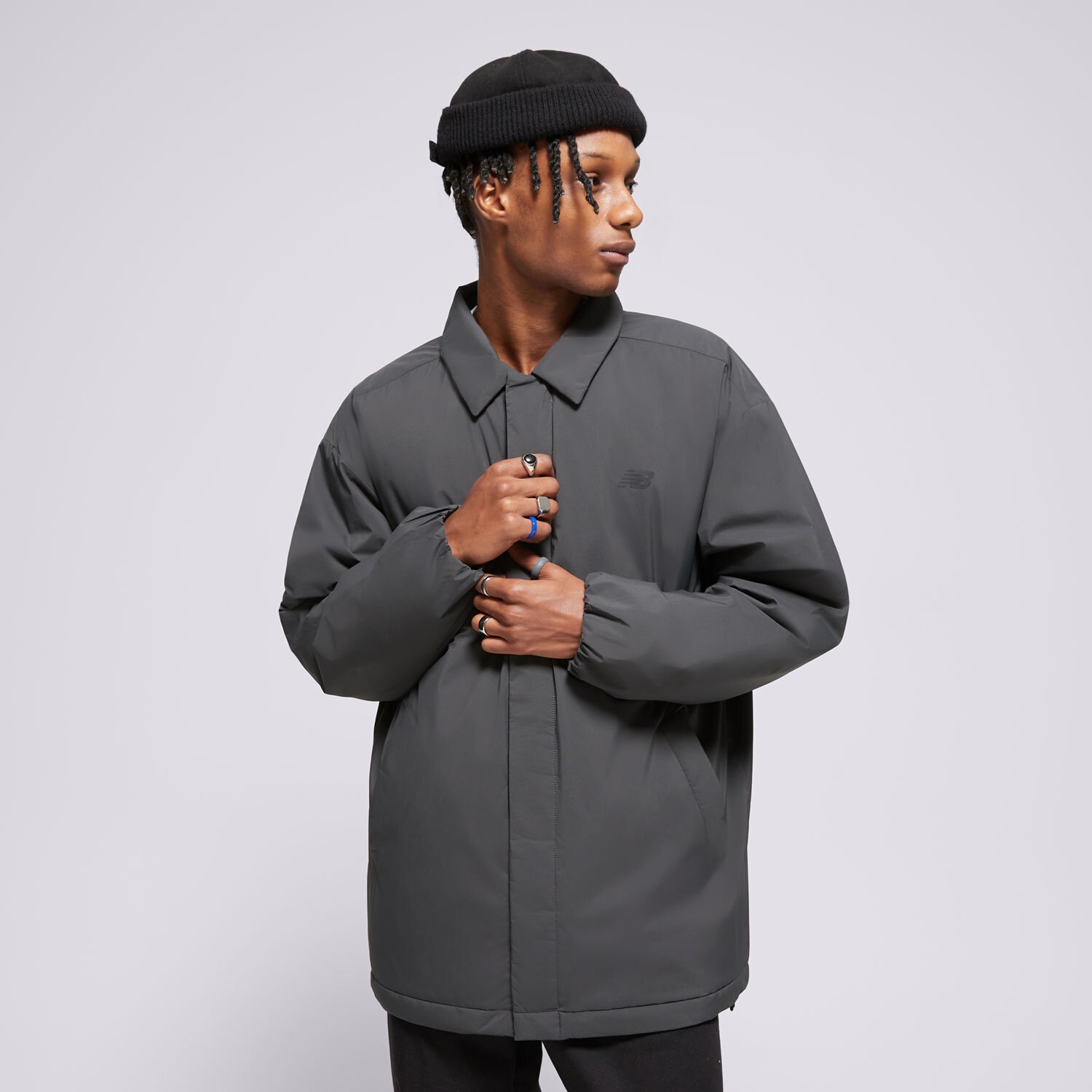 Kurtka zimowa męska NEW BALANCE KURTKA COACHES JACKET MJ43504ACK SZARY
