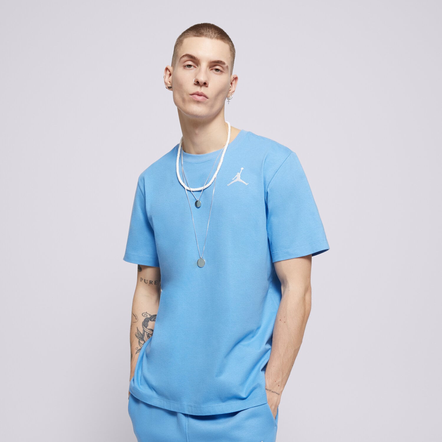 Koszulka, t-shirt sportowy męski JORDAN T-SHIRT M J JUMPMAN EMB SS CREW DC7485-469 NIEBIESKI
