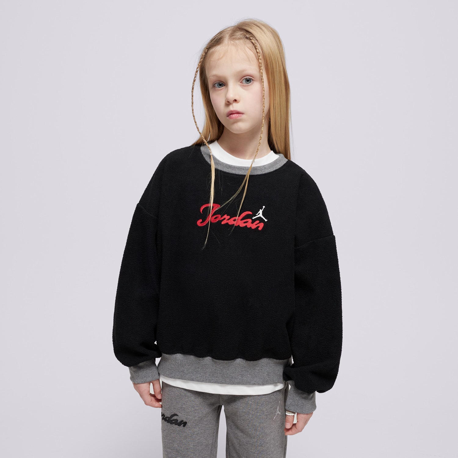 Sportowa bluza dziecięca JORDAN BLUZA JDG META-ENCHANTMENT COZY CREW GIRL 45D519-023 CZARNY