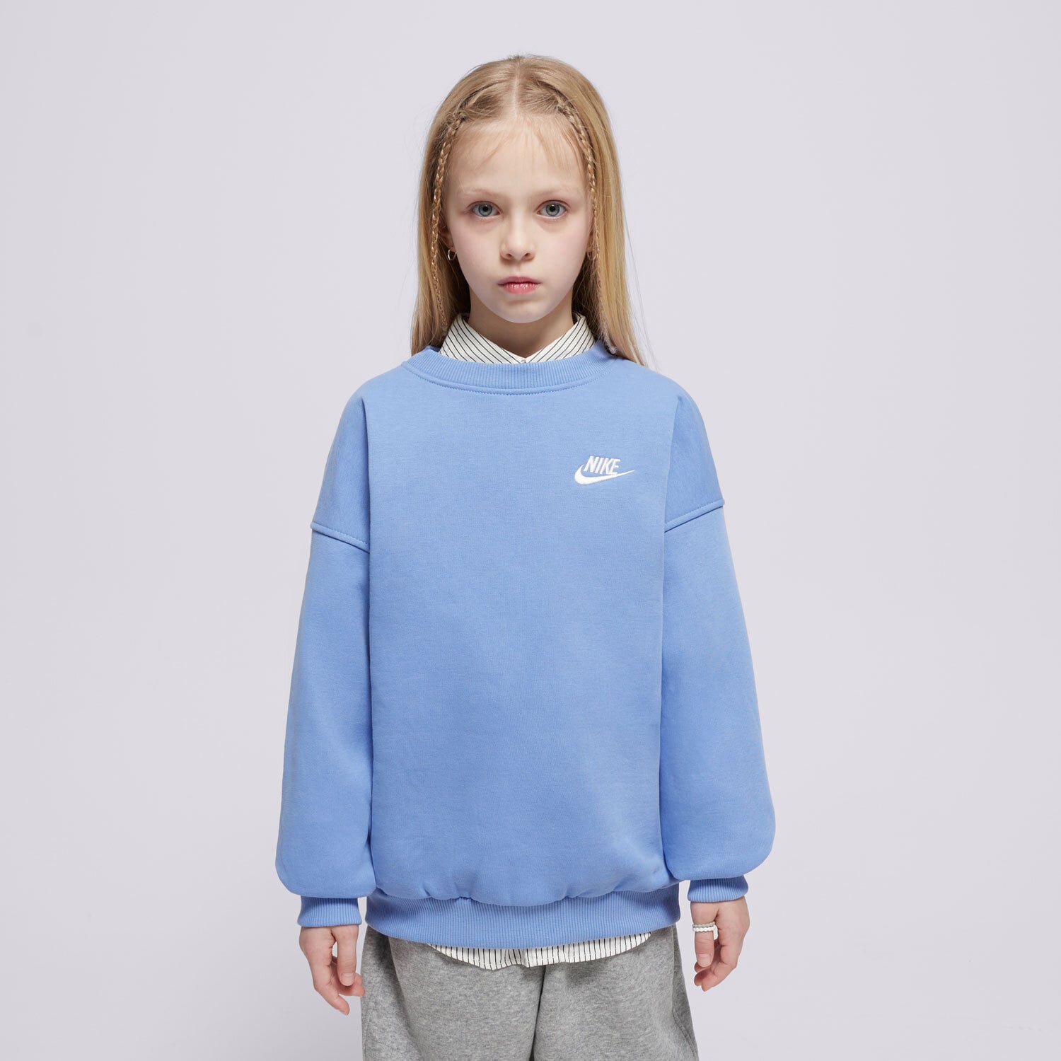 Sportowa bluza dziecięca NIKE BLUZA G NSW CLUB FLC OVRSZD CREW LBR GIRL FD2923-494 NIEBIESKI