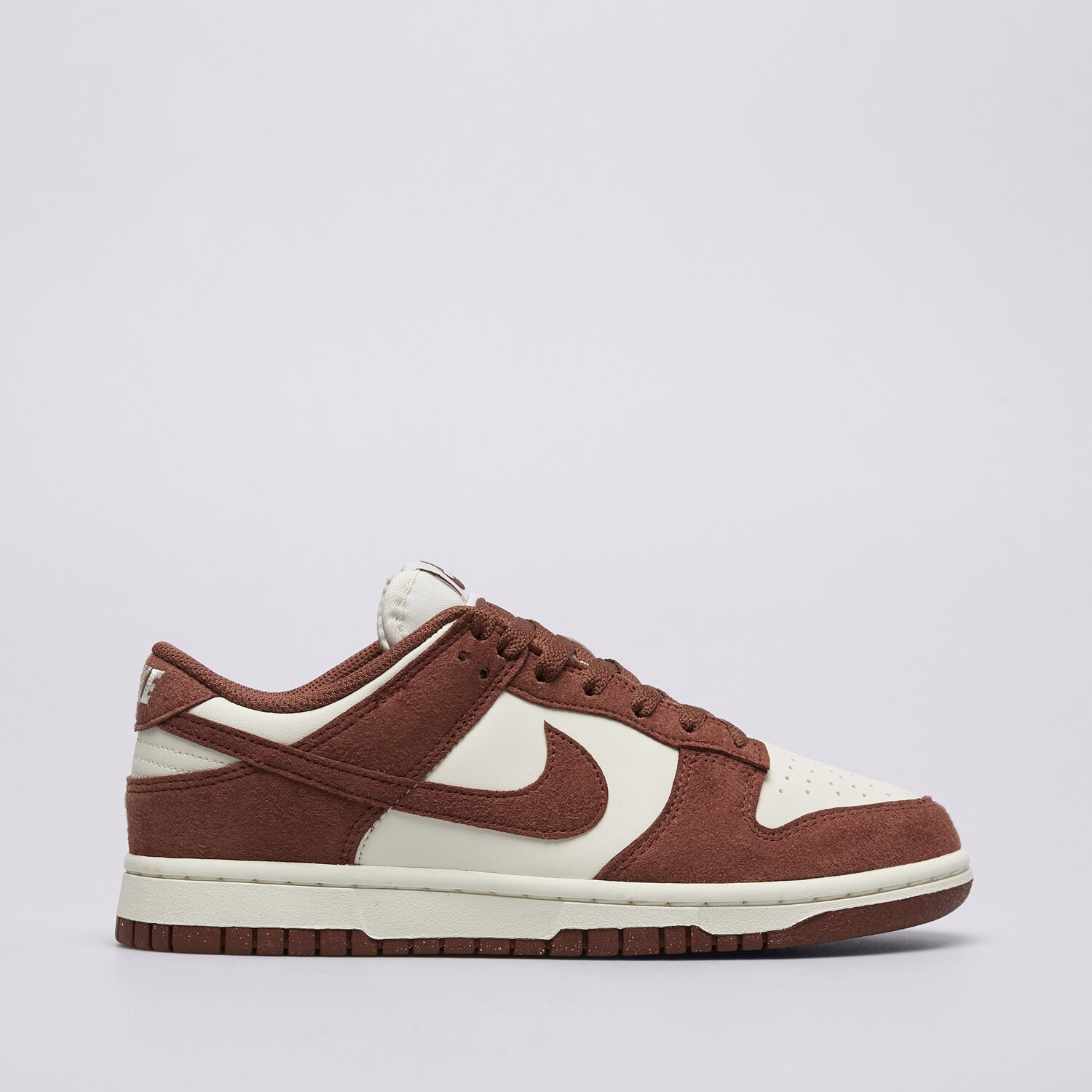 Buty sneakersy damskie NIKE WMNS DUNK LOW HJ7673-001 BORDOWY