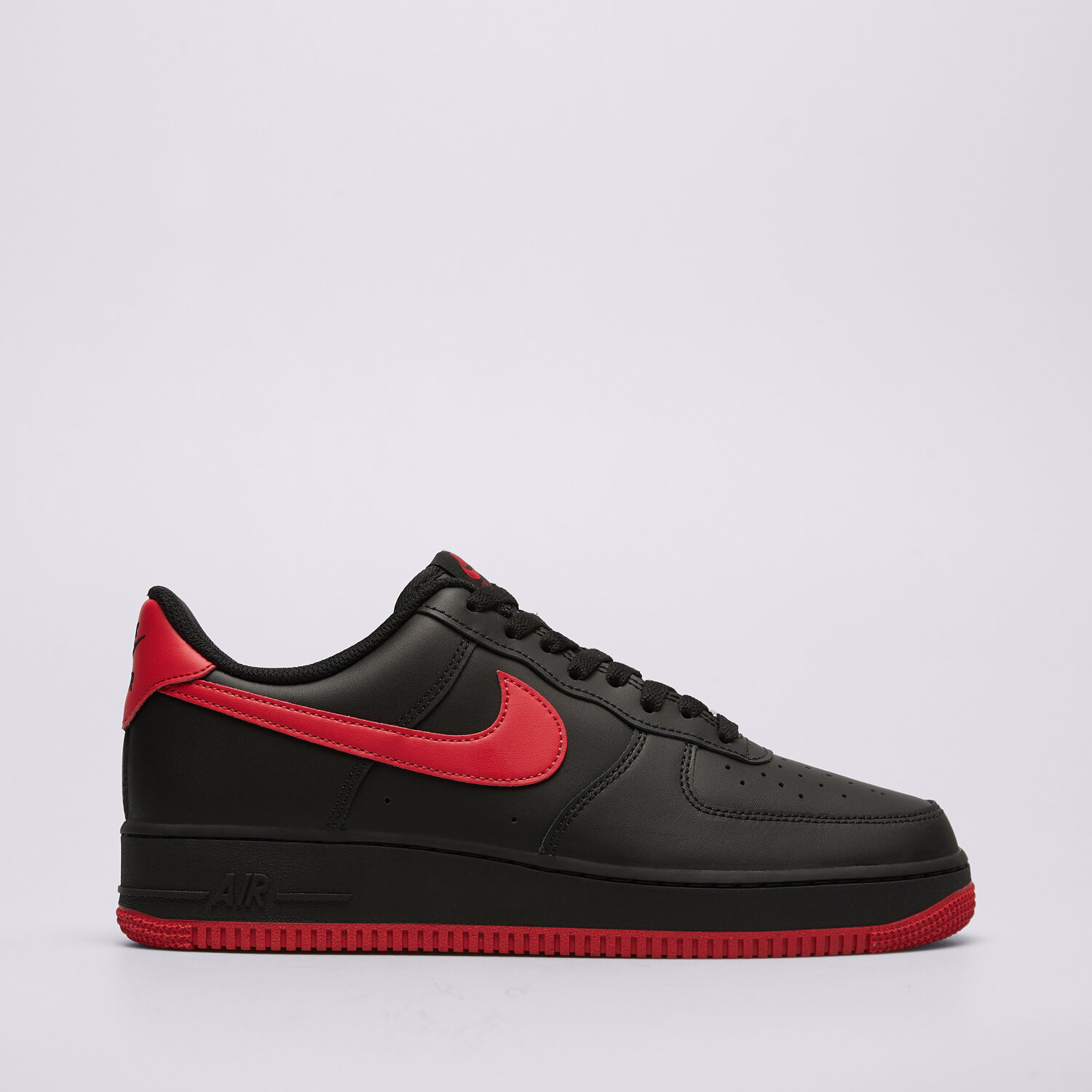 Buty sneakersy męskie NIKE AIR FORCE 1 '07 FJ4146-002 CZERWONY