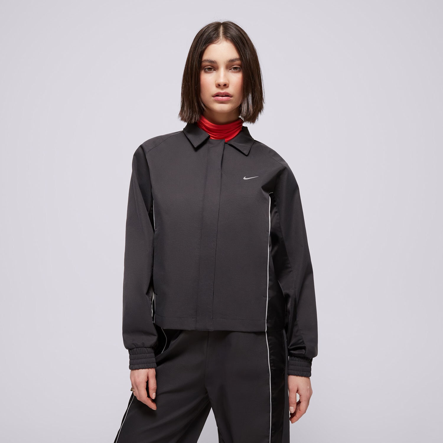 Kurtka wiosenna / jesienna damska NIKE KURTKA W NSW JKT WVN SW HQ3750-010 CZARNY