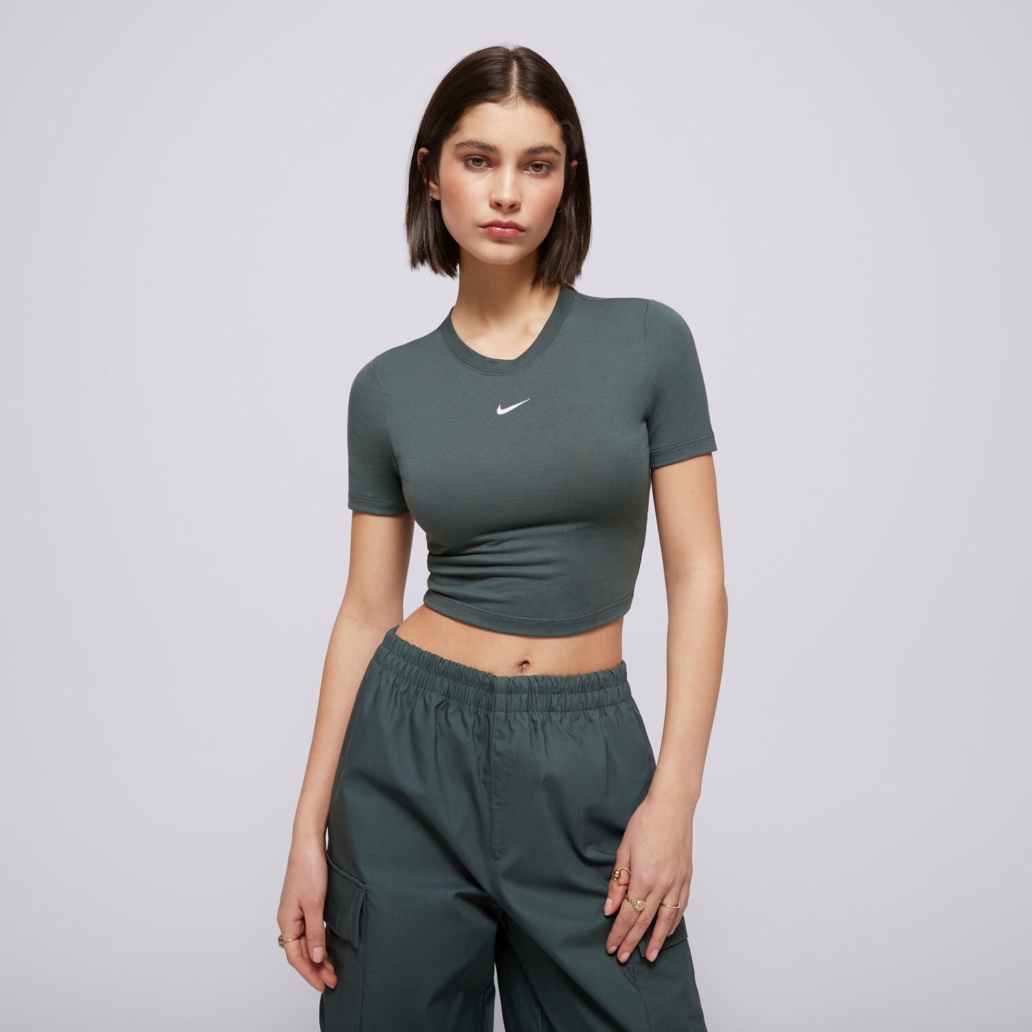 Koszulka, t-shirt damski NIKE TOP W NSW ESSNTL SLM CRP FB2873-338 ZIELONY