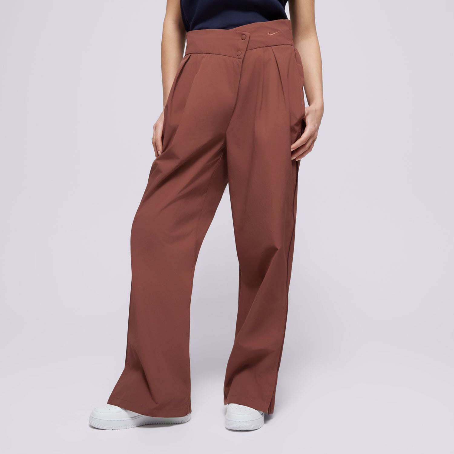 Spodnie sportowe damskie NIKE SPODNIE W NSW CLLCTN ASYM TROUSER OTG FV7541-218 BRĄZOWY