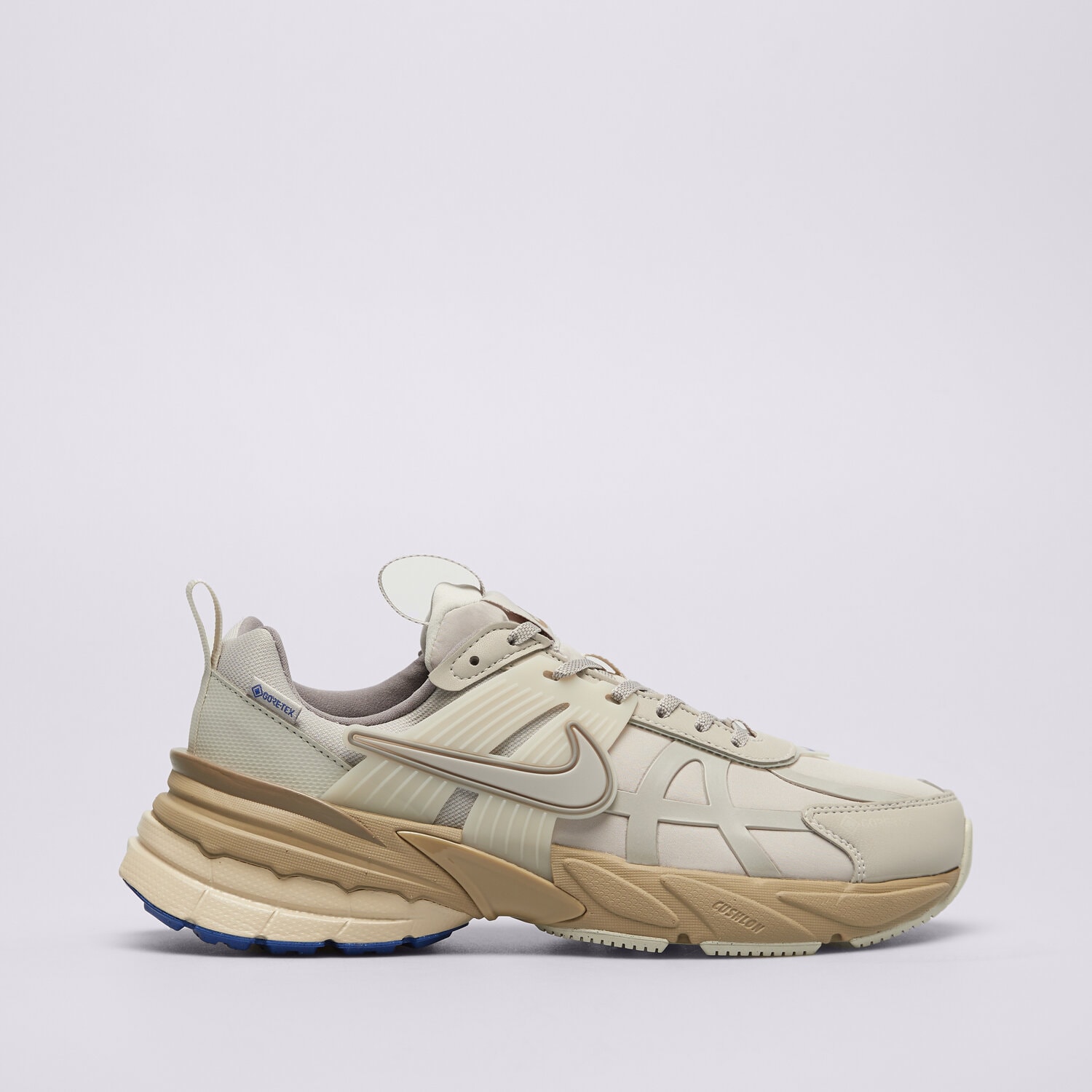 Buty sneakersy damskie NIKE V2K RUN GTX FZ2622-002 BEŻOWY