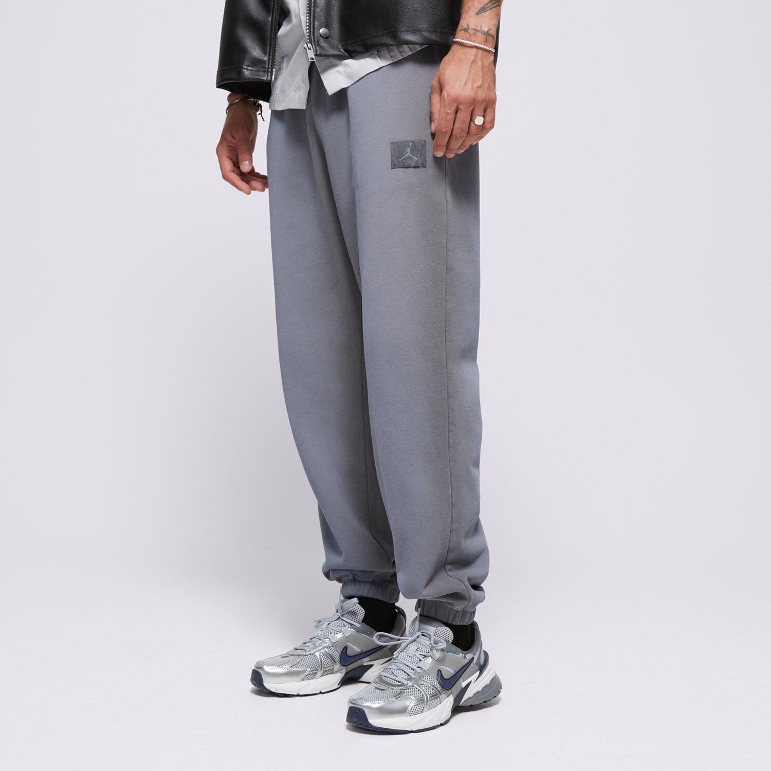 Spodnie sportowe męskie JORDAN SPODNIE M J FLIGHT WASH FLC PANT FV7253-068 SZARY