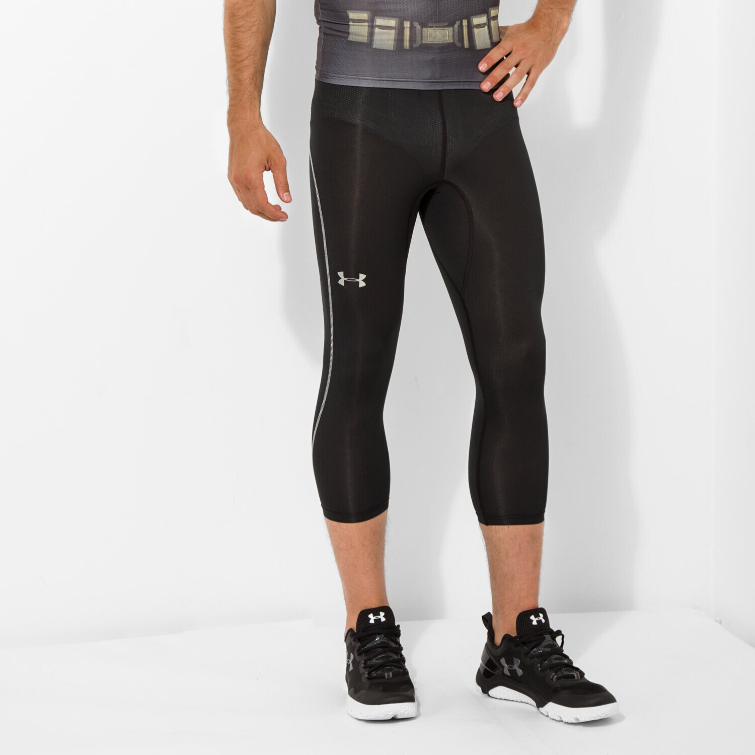 Spodnie sportowe męskie UNDER ARMOUR LEGGINGS 3/4 RUN COOLSWITCH 1274394001 CZARNY