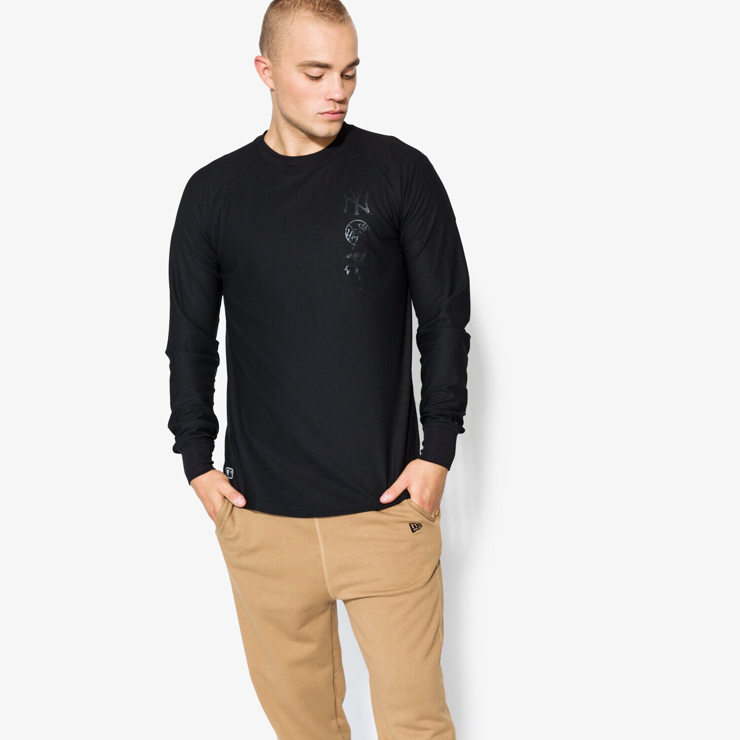 Koszulka, t-shirt sportowy męski NEW ERA BLUZA STEALTH LS NY YANKEES BLK 11459470 CZARNY