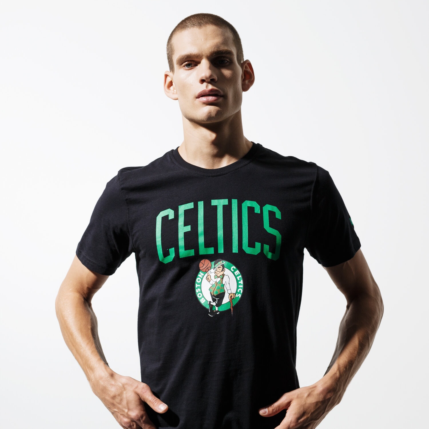 Koszulka, t-shirt sportowy męski NEW ERA T-SHIRT SS TEAM LOGO CELTICS BOSTON CELTICS BLK 11546157 CZARNY