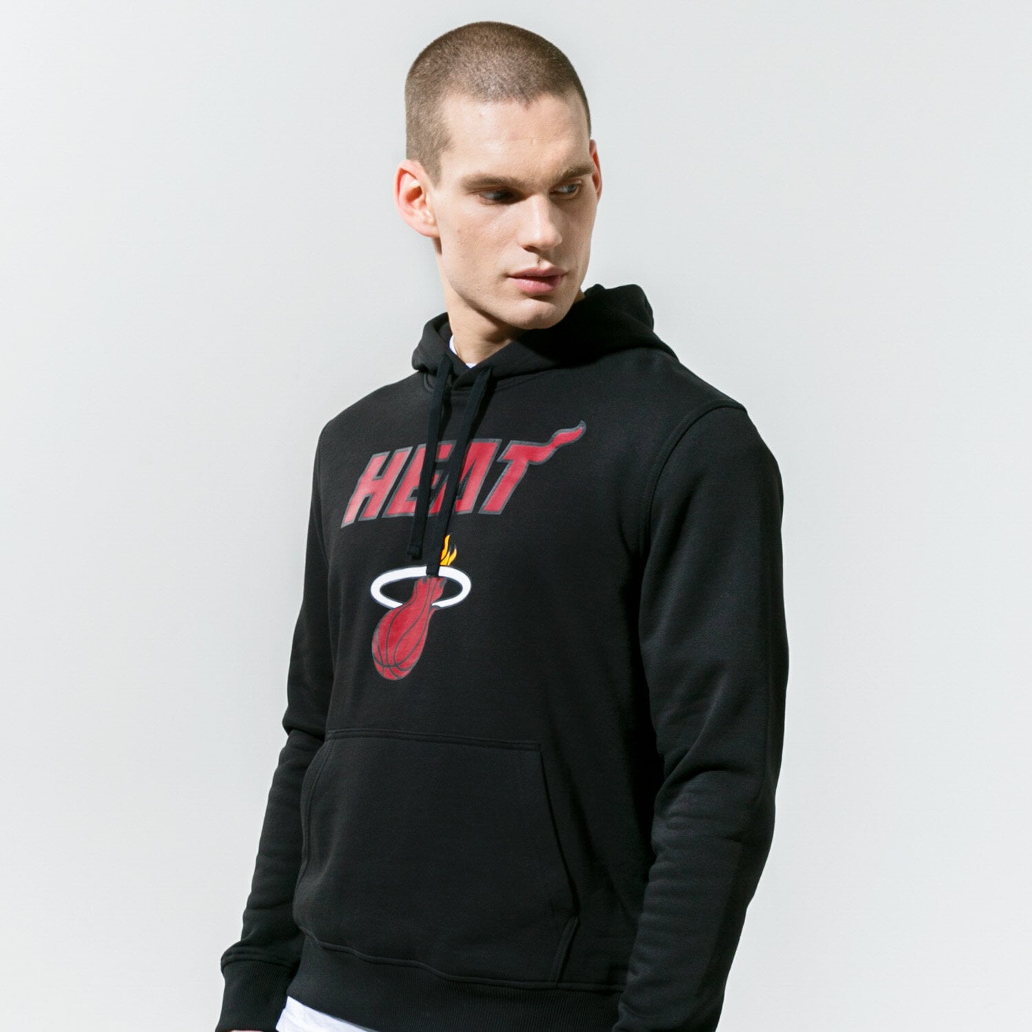 Bluza męska NEW ERA BLUZA NBA TOP 6 MIAMI HEAT MIAMI HEAT BLK 11530757 CZARNY