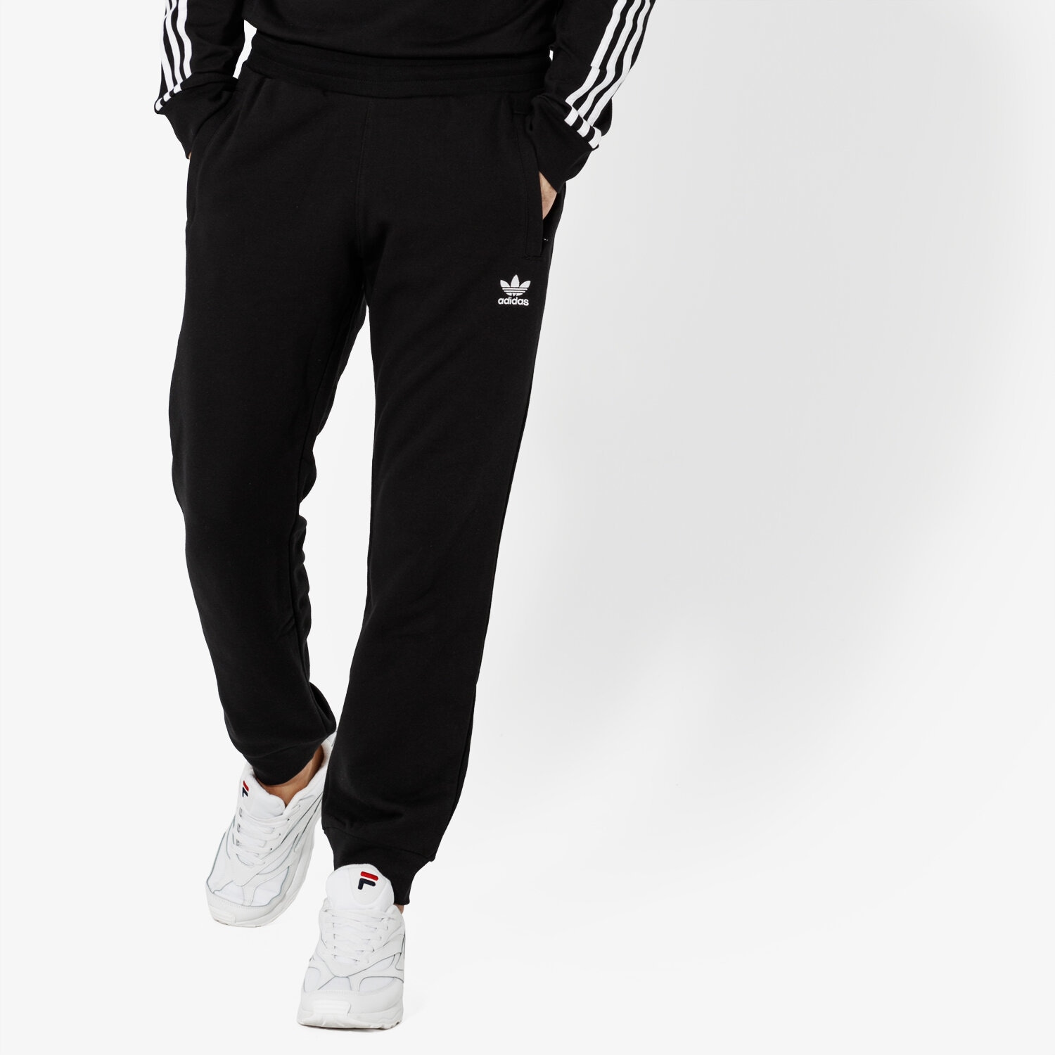 Spodnie sportowe męskie ADIDAS SPODNIE TREFOIL PANT ADICOLOR DV1574 CZARNY