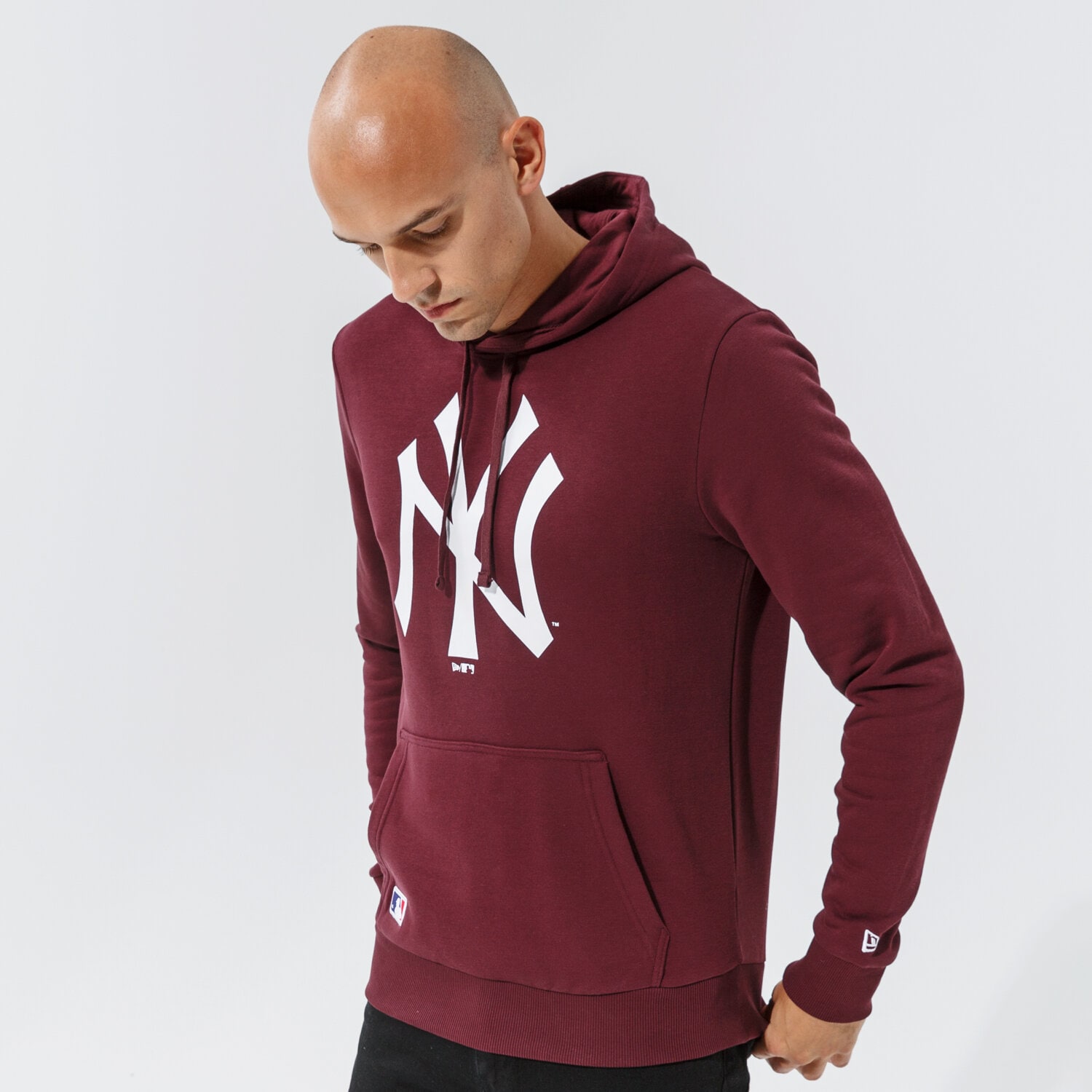 Bluza męska NEW ERA BLUZA Z KAPTUREM NYY MRN MLB APPAREL NEW YORK YANKEE 11863699 BORDOWY