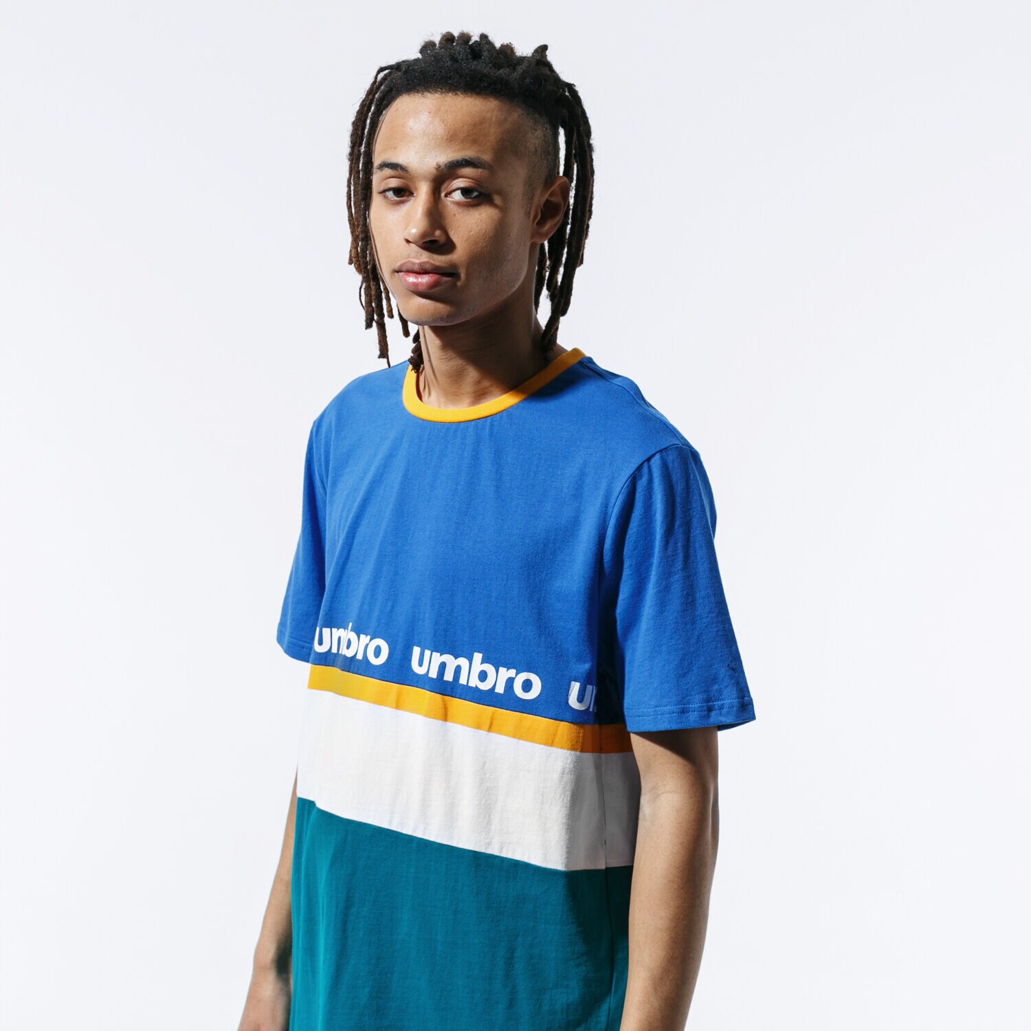 Koszulka, t-shirt sportowy męski UMBRO T-SHIRT RETRO BLU/GRN TEE UL39TSM80001 NIEBIESKI