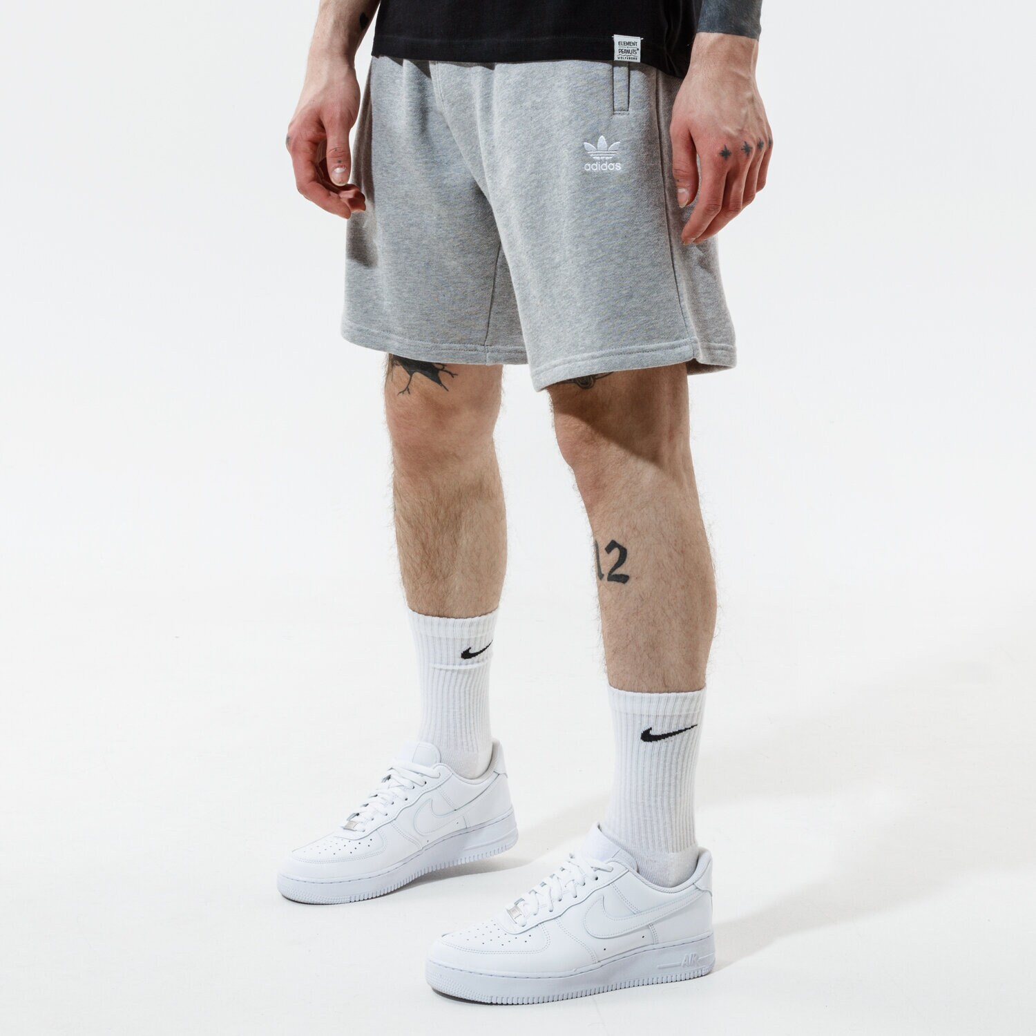 Krótkie spodenki, szorty męskie ADIDAS SZORTY ESSENTIAL SHORT GD2555 SZARY