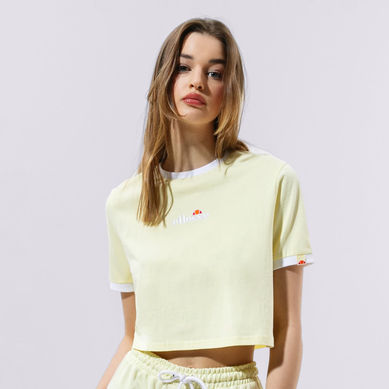 Koszulka, t-shirt damski ELLESSE T-SHIRT DERLA CROP T-SHIRT LYELLOW SGJ11884603 ŻÓŁTY