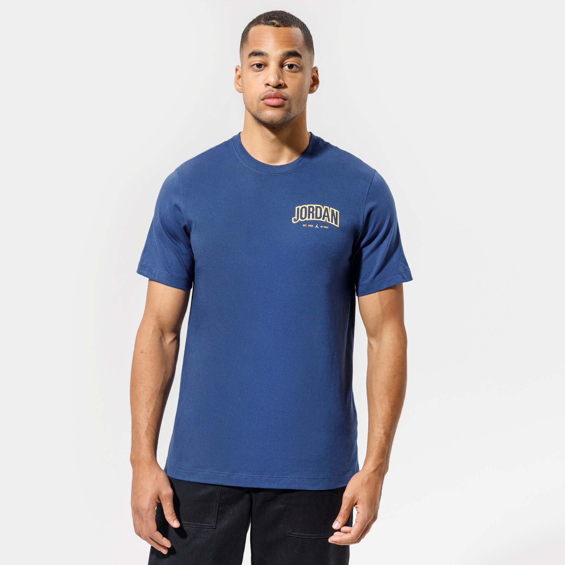 Koszulka, t-shirt sportowy męski JORDAN T-SHIRT M J JMPMN GFX SS CREW DM3217-410 GRANATOWY
