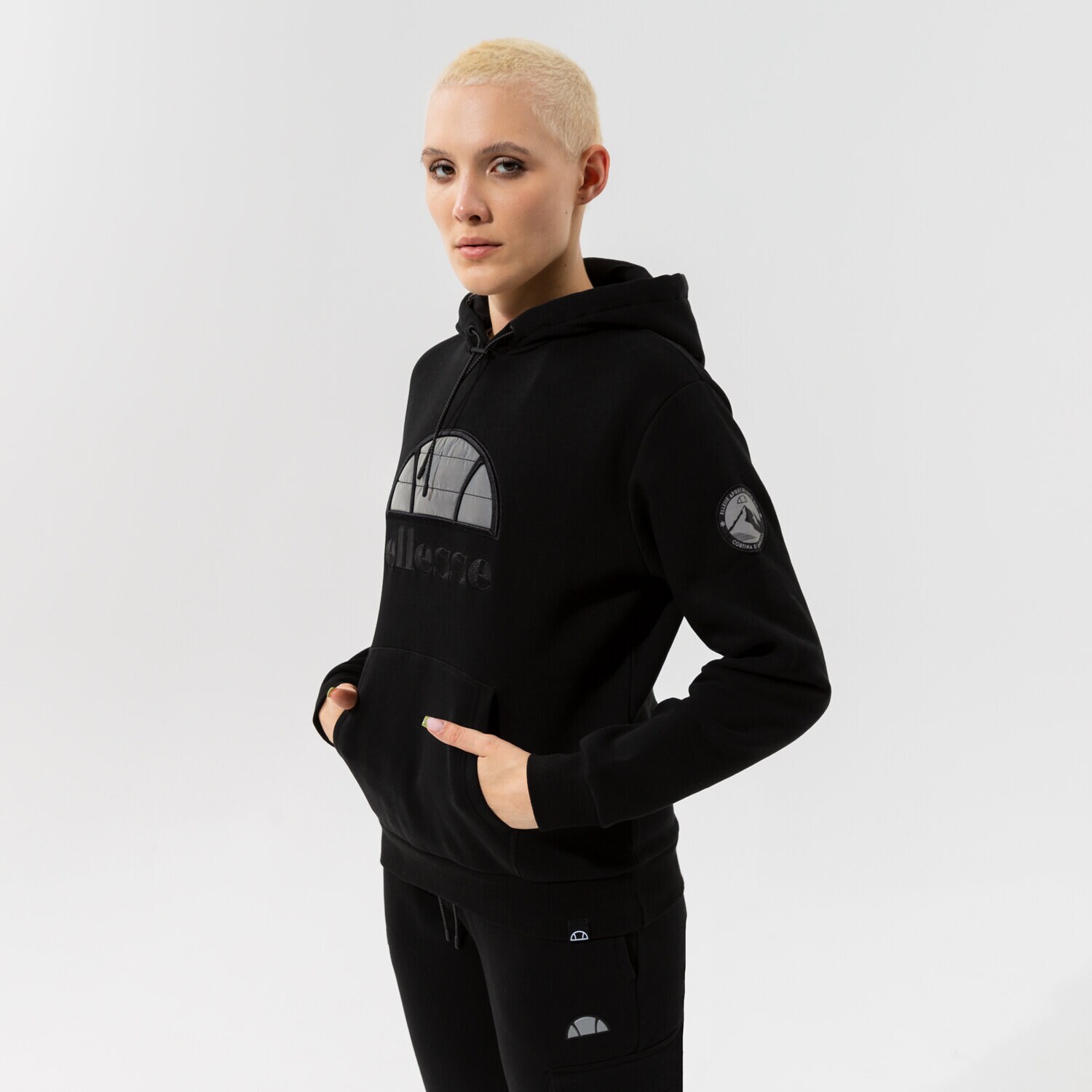 Bluza damska ELLESSE BLUZA Z KAPTUREM RUSINA OH HOODY BLK SGK12162011 CZARNY