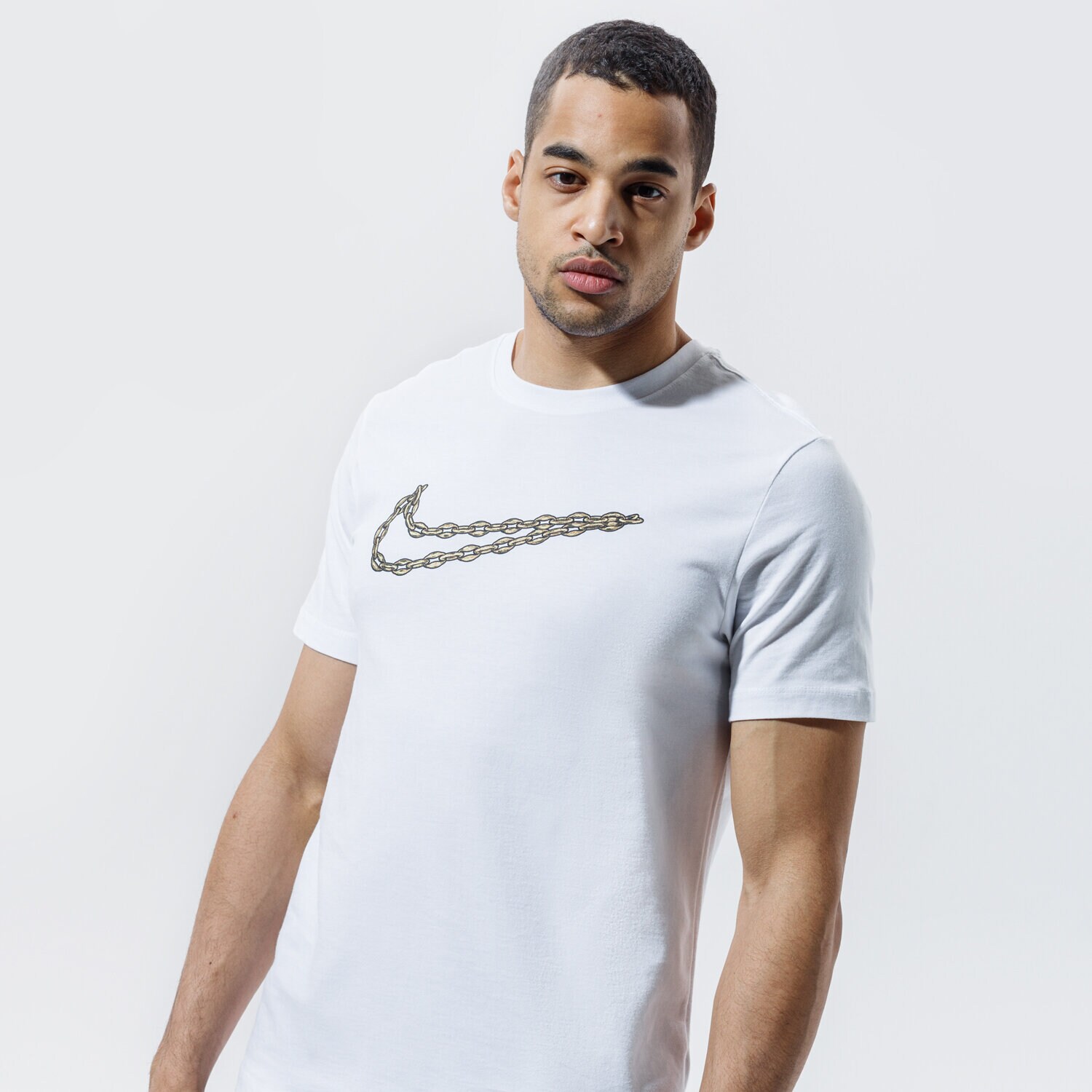 Koszulka, t-shirt sportowy męski NIKE T-SHIRT M NK MEM CTY F SWOOSH SS TEE DB5953-100 BIAŁY