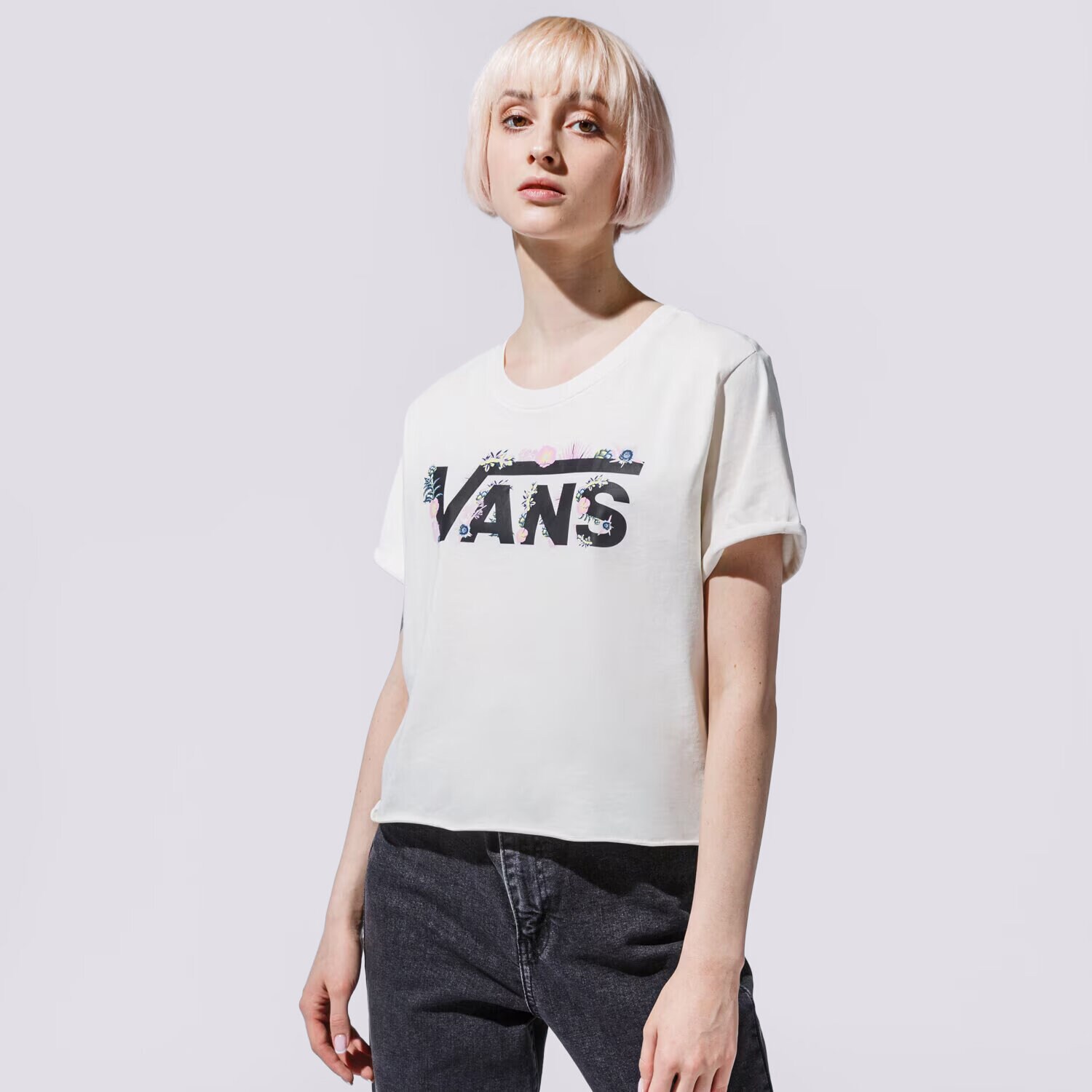 Koszulka, t-shirt damski VANS T-SHIRT WM BLOZZOM ROLL OUT MARSHMALLOW VN0A53Q2FS81 BIAŁY