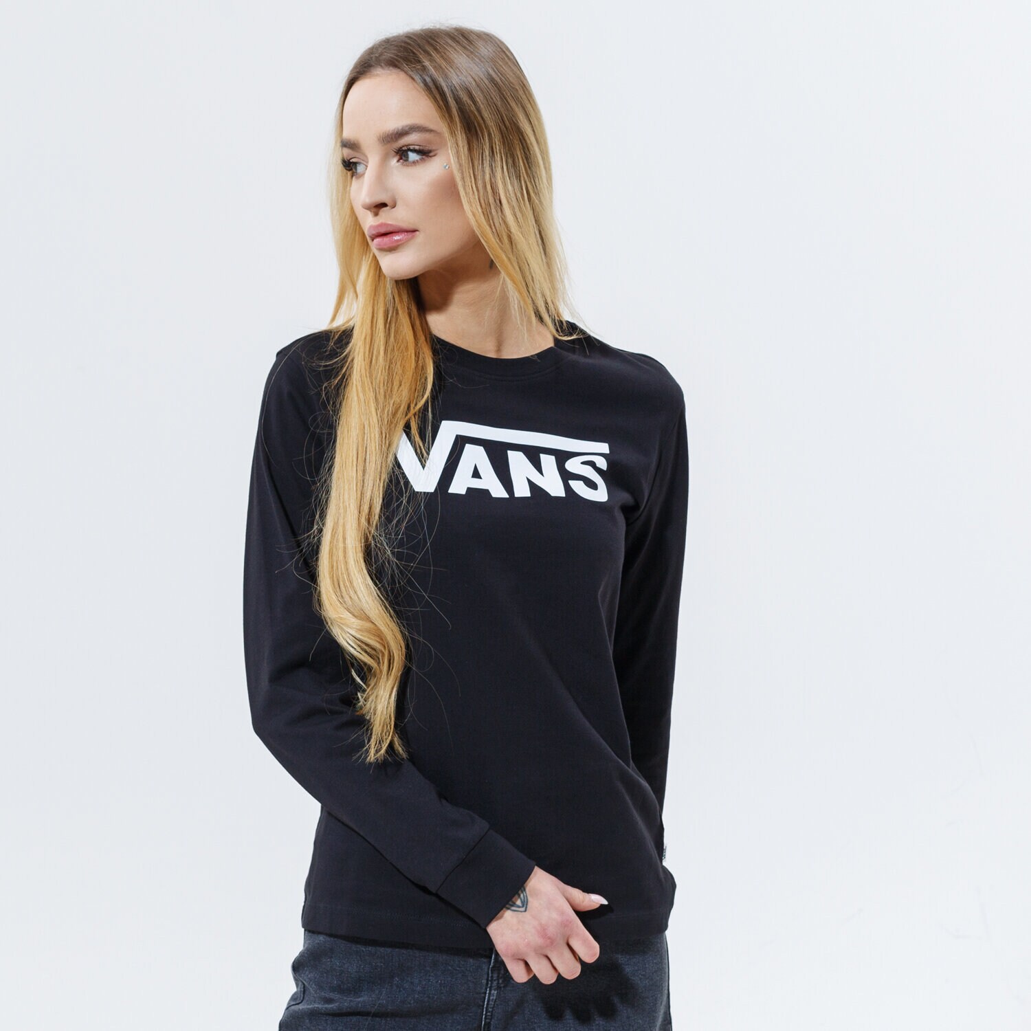 Koszulka, t-shirt damski VANS T-SHIRT FLYING V CLASSIC LS BF VN0A47WNBLK1 CZARNY