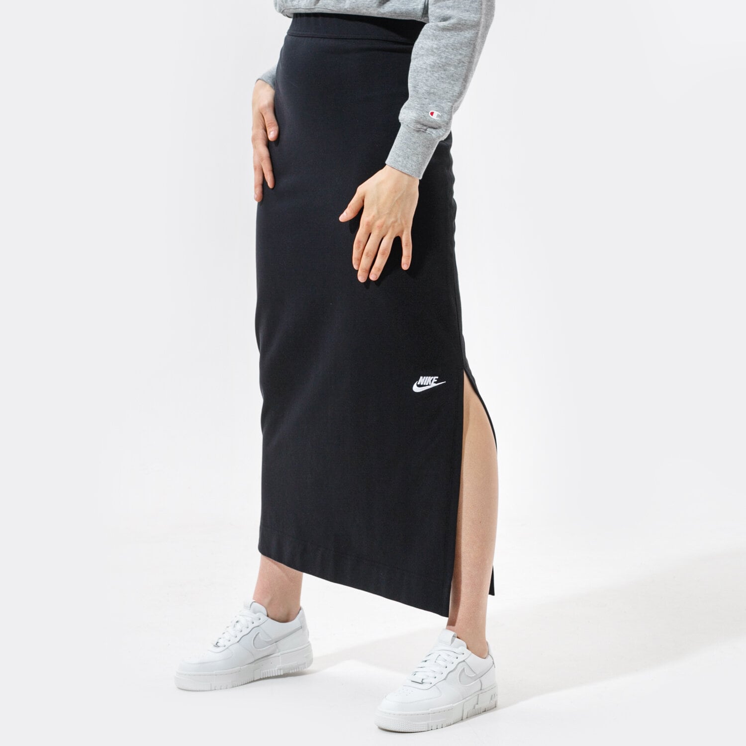 Modna sukienka sportowa NIKE SPÓDNICZKA W NSW SKIRT MAXI JRSY CZ9730-010 CZARNY