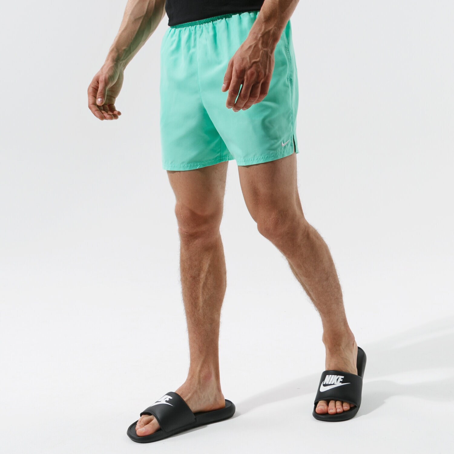 Krótkie spodenki, szorty męskie NIKESWIM SZORTY NIKE ESSENTIAL NESSA560315 ZIELONY