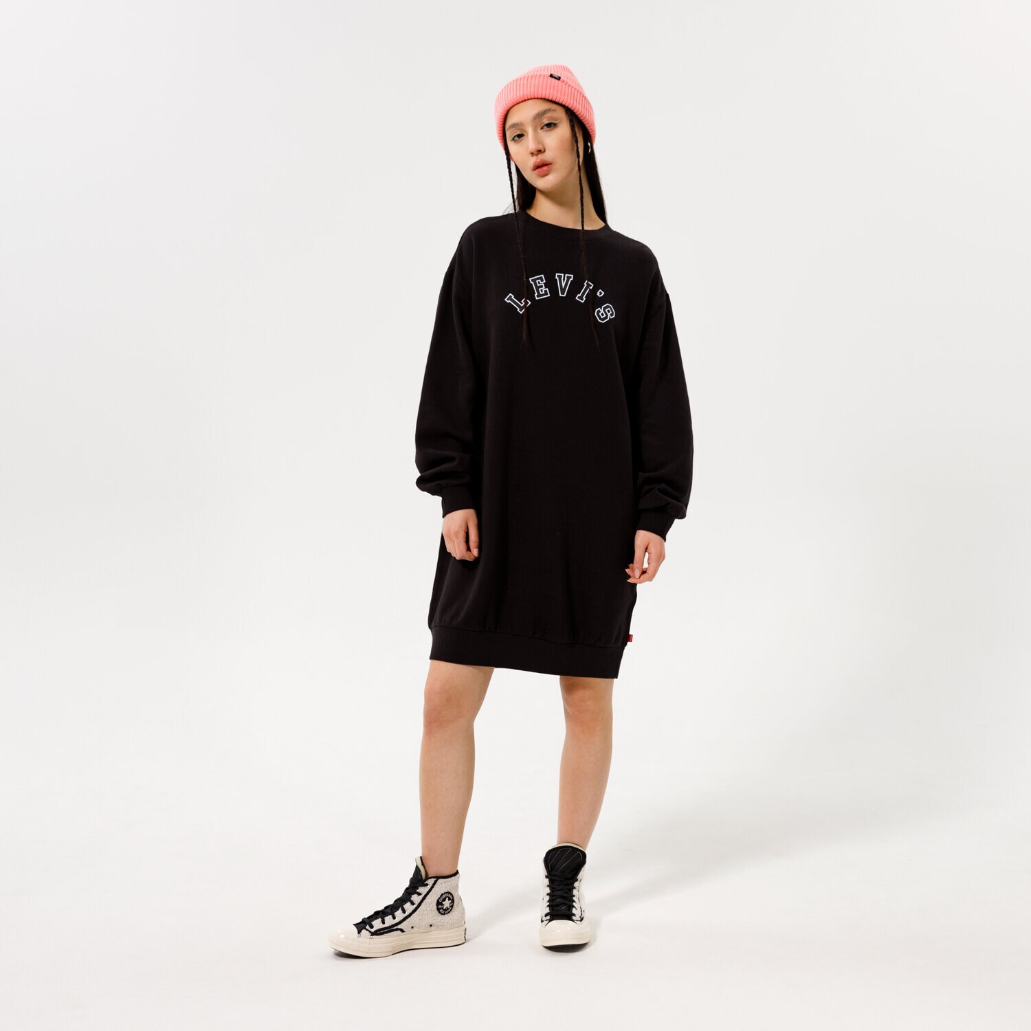 Modna sukienka sportowa LEVI'S SUKIENKA YUNA SWEATSHIRT DRESS A0834-0003 CZARNY