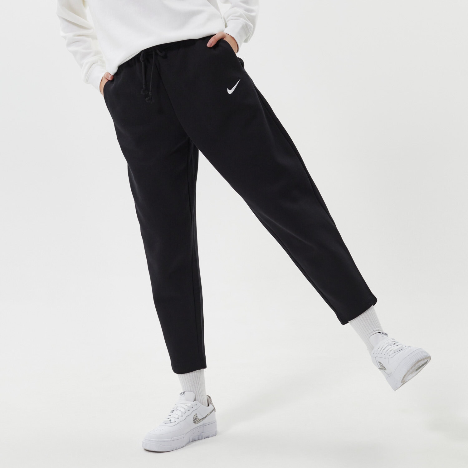 Spodnie sportowe damskie NIKE SPODNIE W NSW ESSNTL FLC MR PNT CLCTN DD5636-010 CZARNY