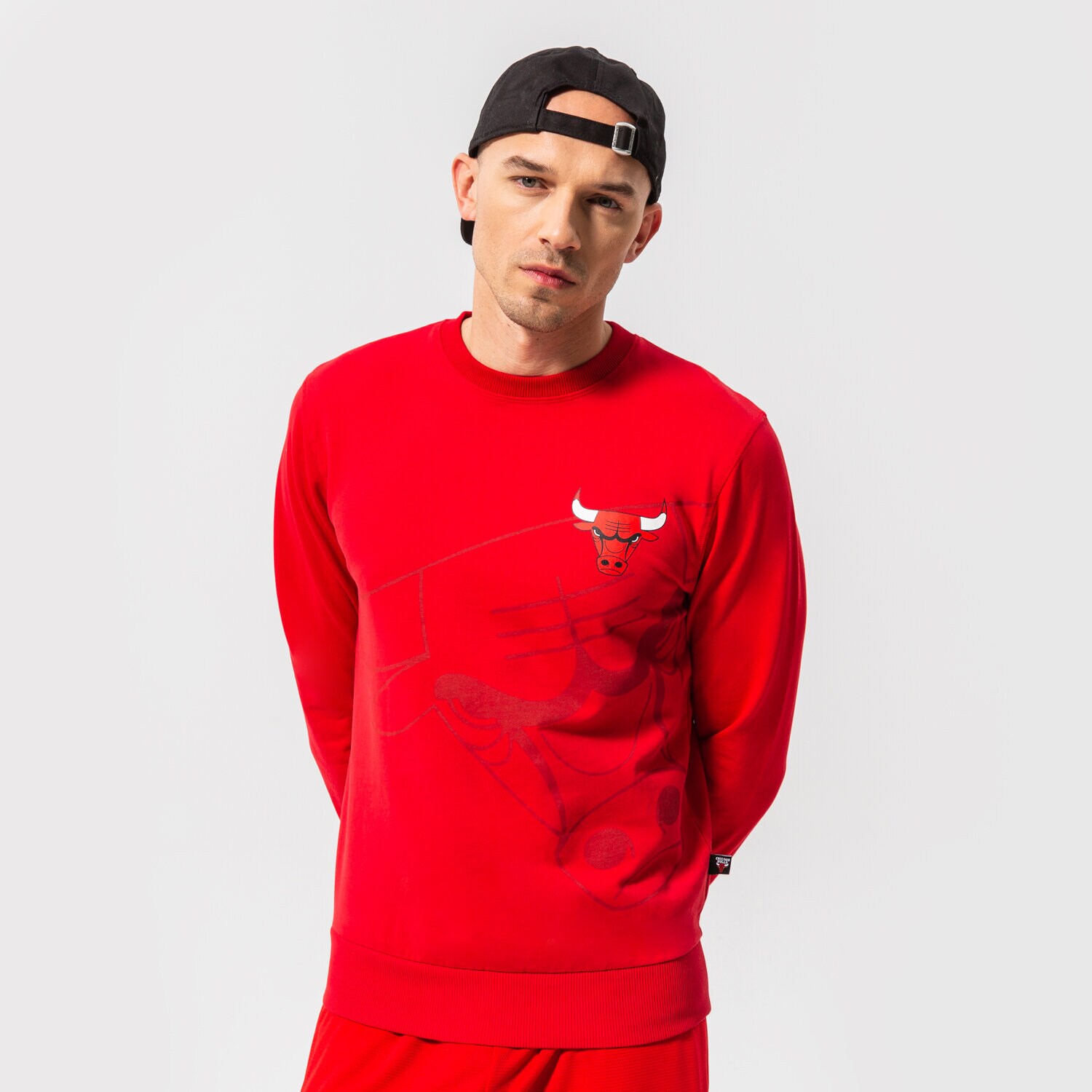 Bluza męska NEW ERA BLUZA WASHED GRAPHIC BULLS CHICAGO BULLS FDR 13083867 CZERWONY