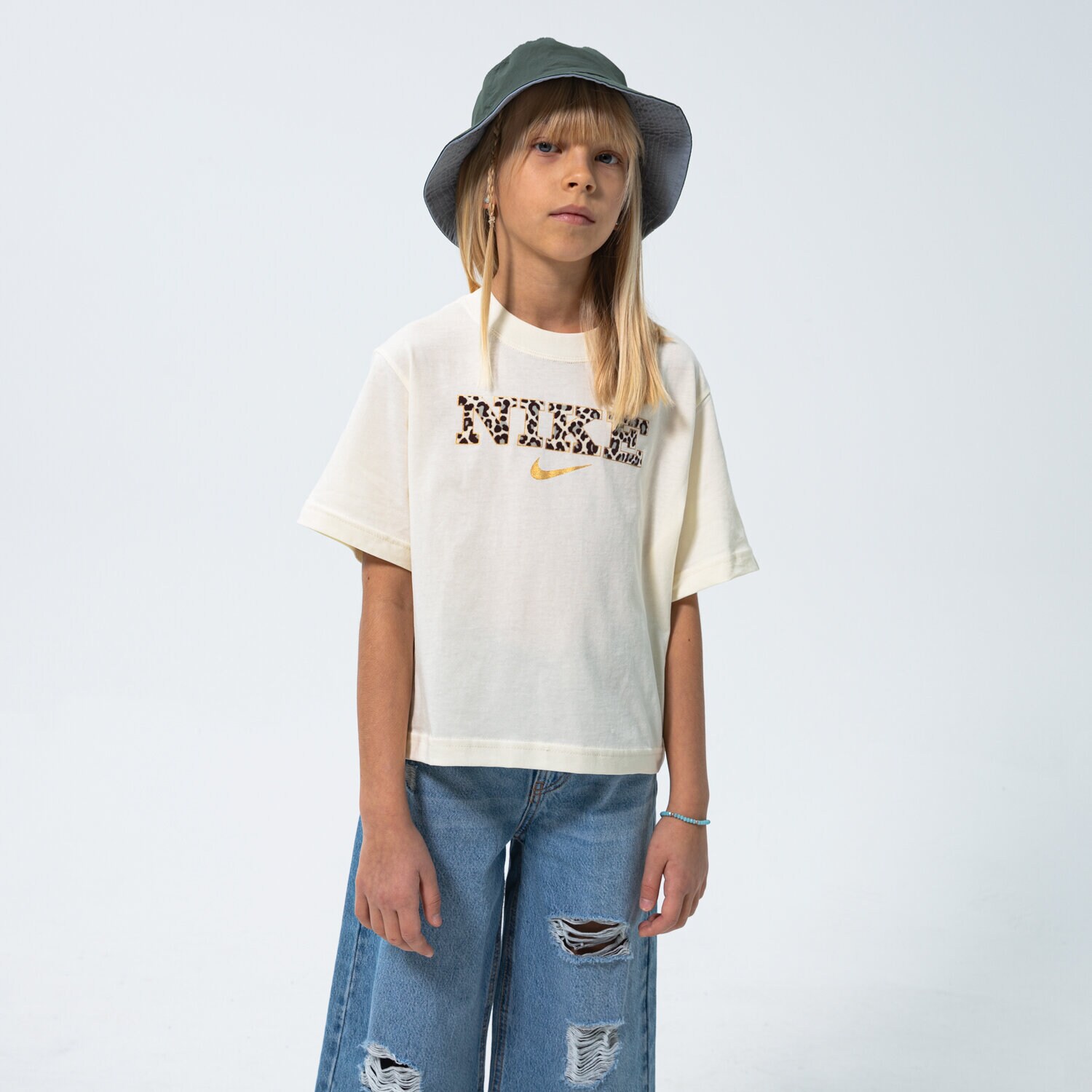 Koszulka, t-shirt dla dzieci NIKE T-SHIRT G NSW TEE BOXY GIRL DM3489-113 BIAŁY