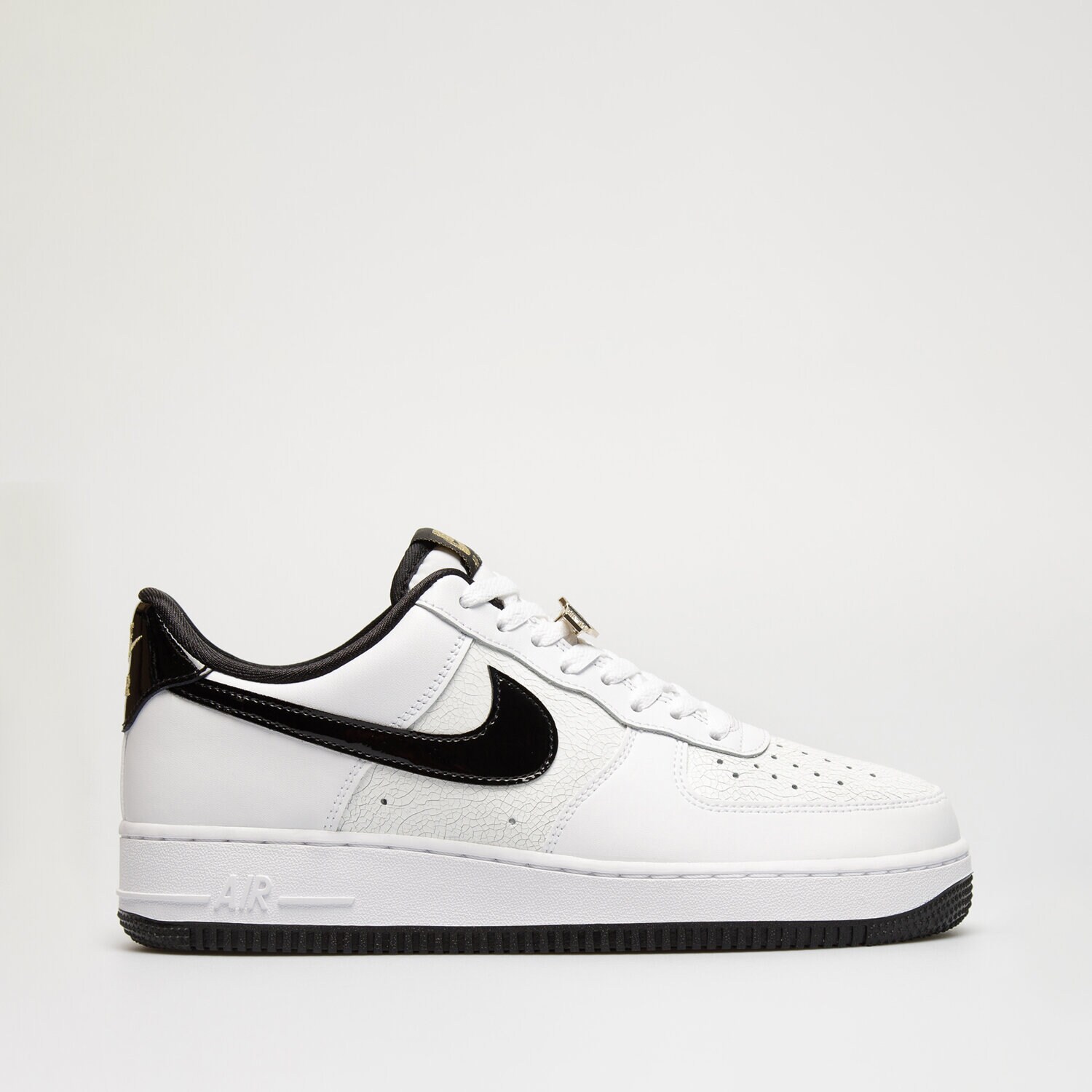 Buty sneakersy męskie NIKE AIR FORCE 1 '07 LV8 EMB DR9866-100 BIAŁY
