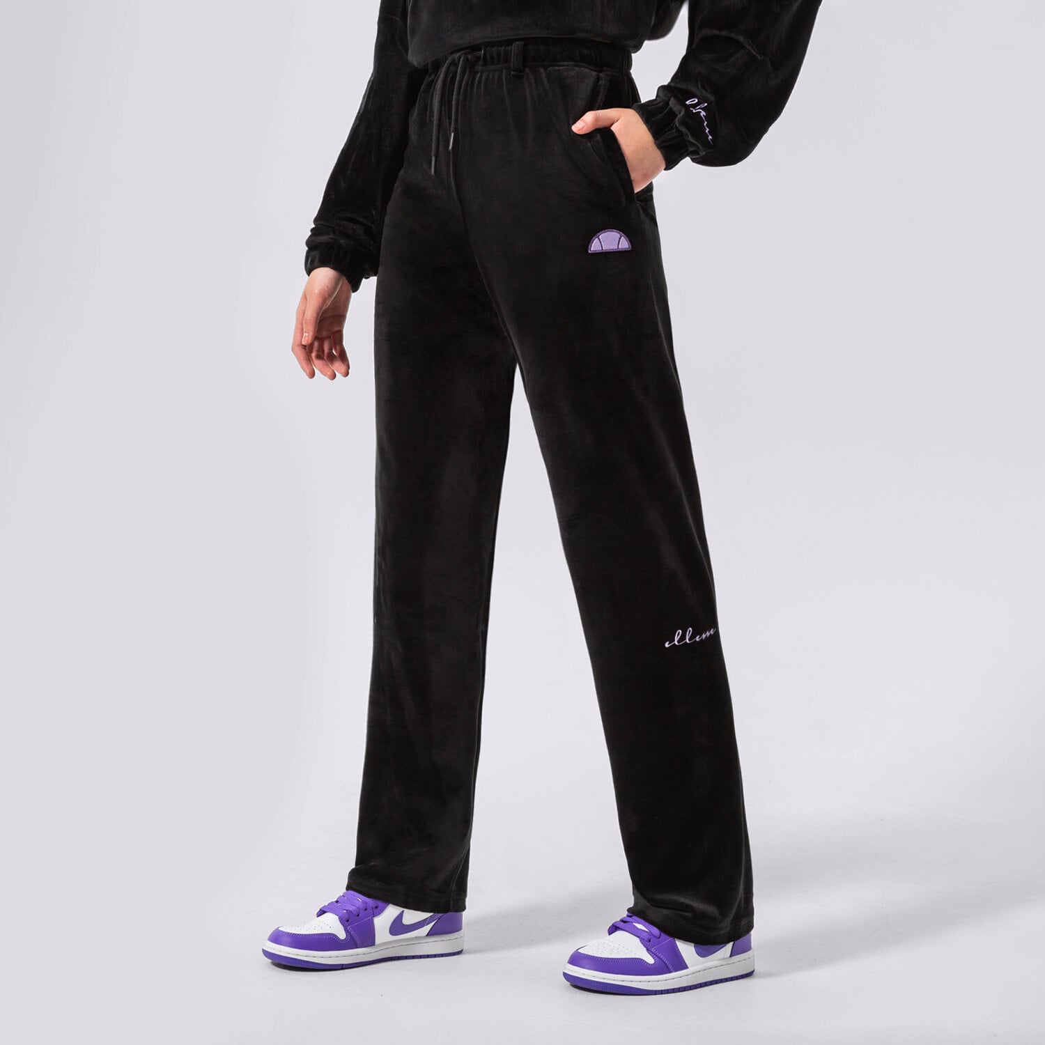 Spodnie sportowe damskie ELLESSE SPODNIE DIZA TRACK PANT WSHD BLK SGM14166079 CZARNY
