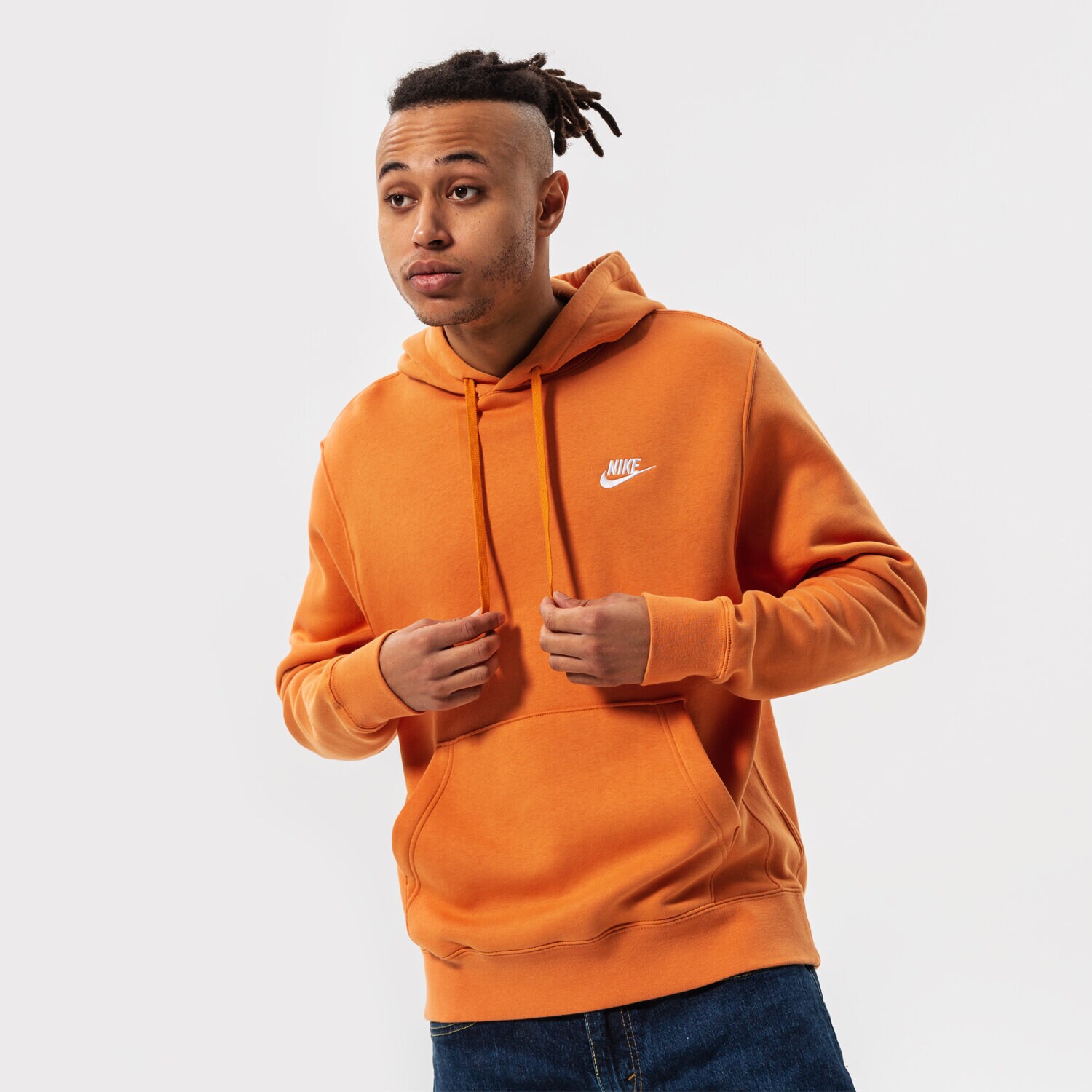 Bluza męska NIKE BLUZA Z KAPTUREM NIKE SPORTSWEAR CLUB FLEECE BV2654-808 BRĄZOWY