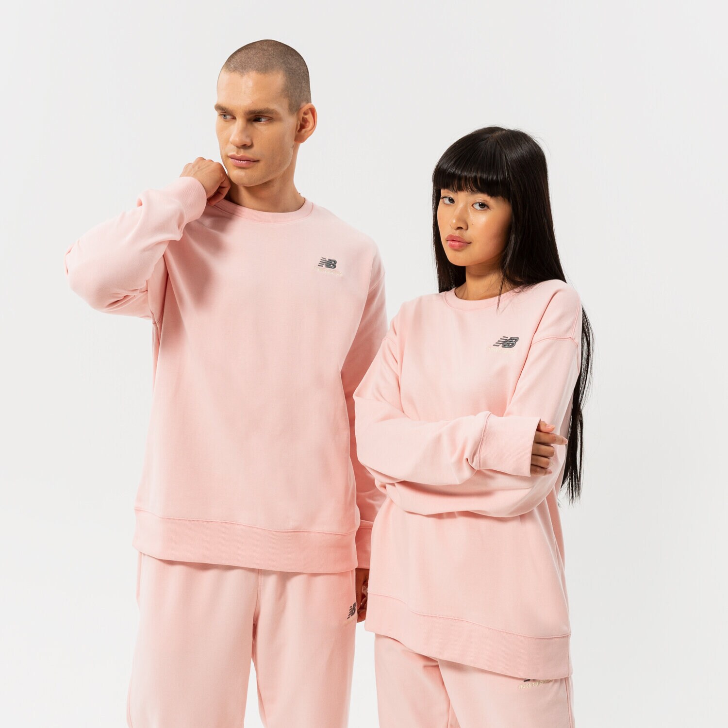 Bluza damska NEW BALANCE BLUZA NB ESSENTIALS UNI-SSENTIALS CREW UT21501PIE RÓŻOWY