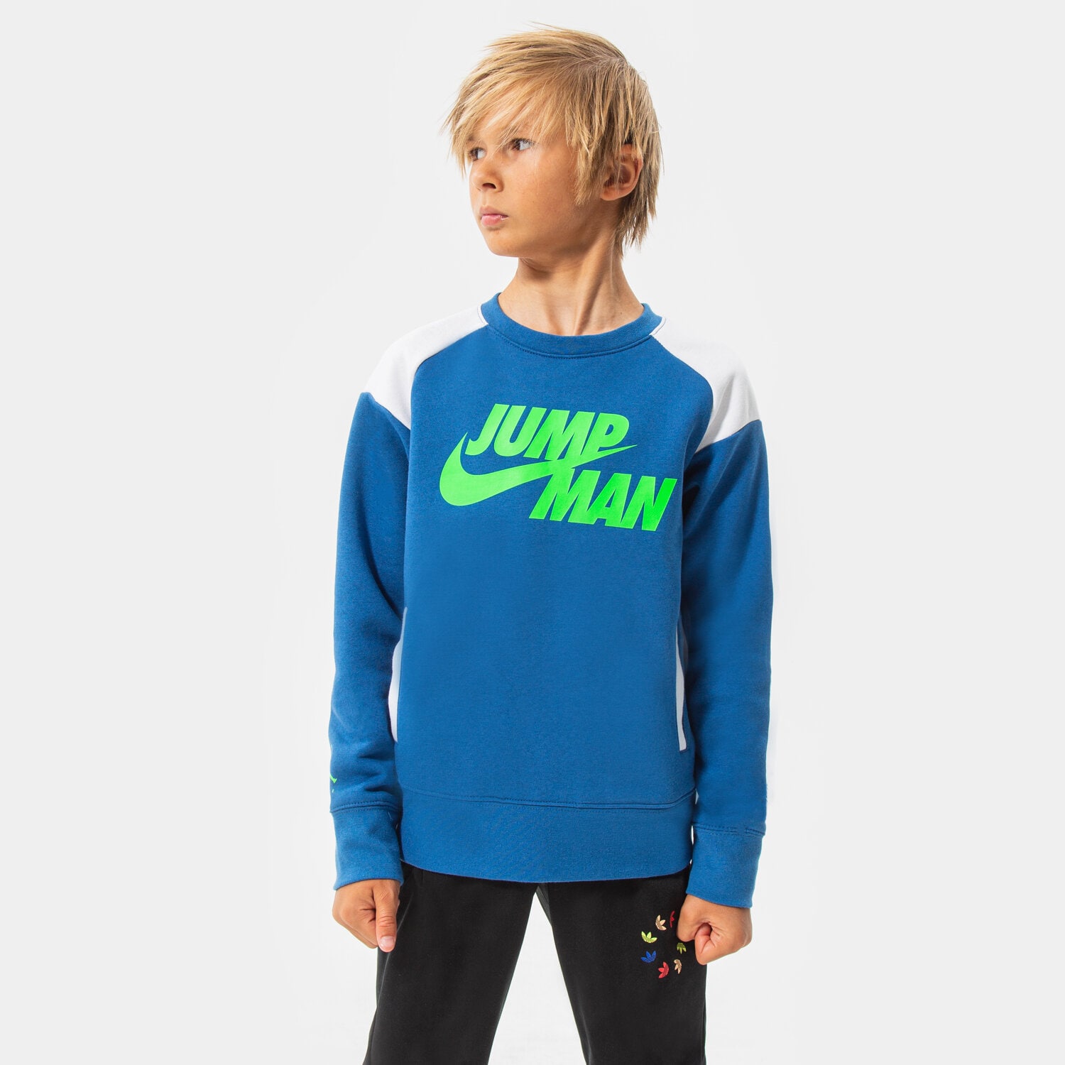 Sportowa bluza dziecięca JORDAN BLUZA JUMPMAN X NIKE FLC CREW BOY 95B133-BAJ NIEBIESKI